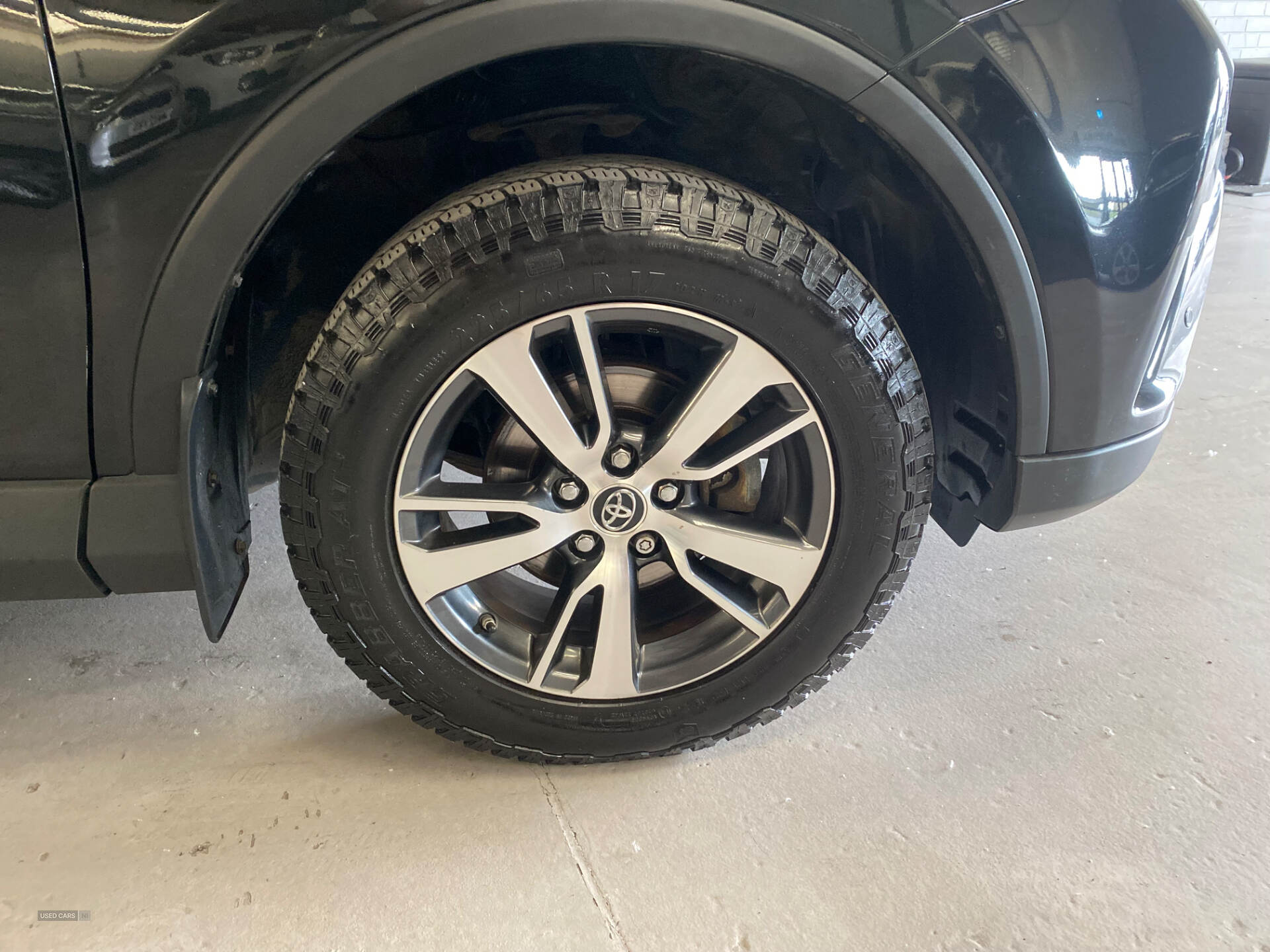Dec 2017 Toyota RAV4 2.0 D-4D Business Edition TSS 5dr 2WD