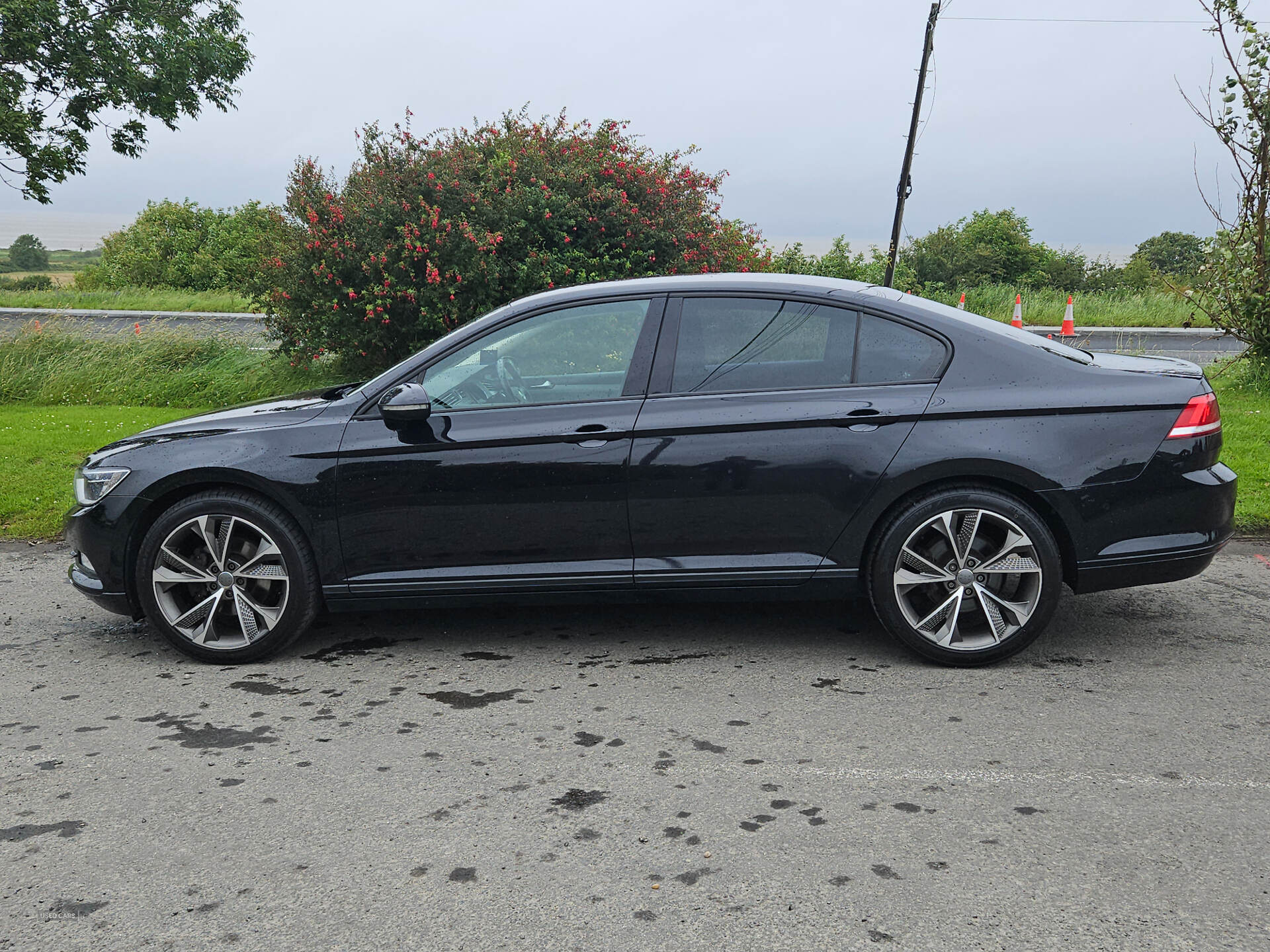 Volkswagen Passat DIESEL SALOON in Derry / Londonderry