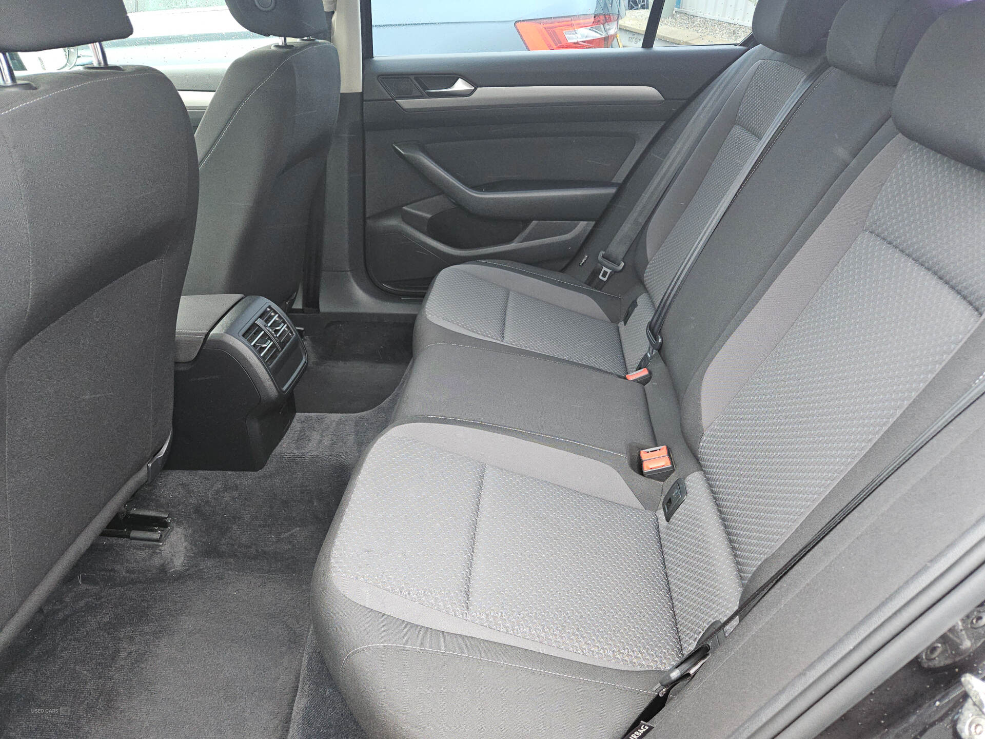 Volkswagen Passat DIESEL SALOON in Derry / Londonderry