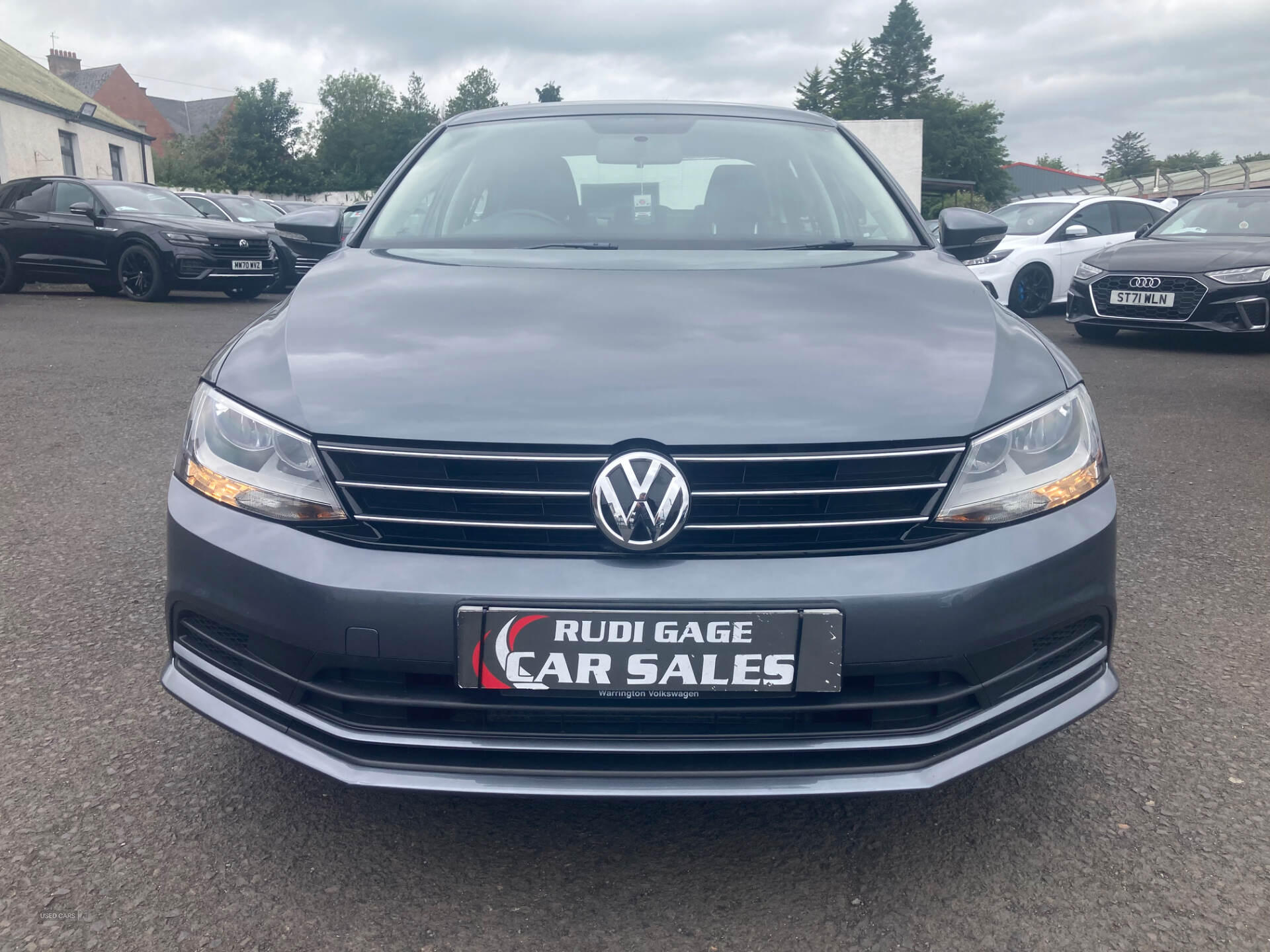 Volkswagen Jetta DIESEL SALOON in Antrim