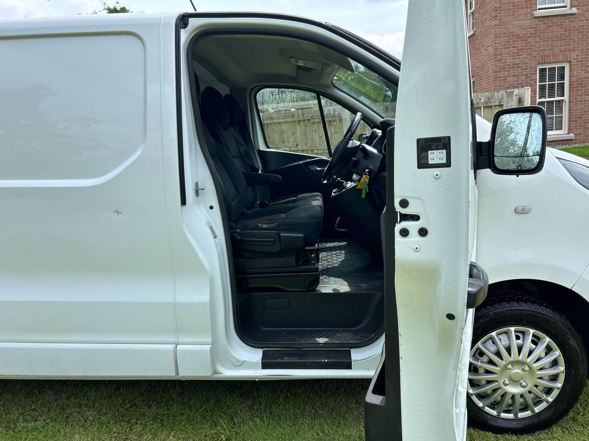 Dec 2017 Vauxhall Vivaro 2700 1.6CDTI 120PS Sportive H1 Van