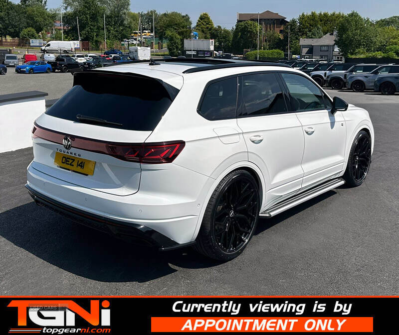 Oct 2023 Volkswagen Touareg 3.0 V6 TDI 4Motion 286 Black Edition 5dr Tip Auto