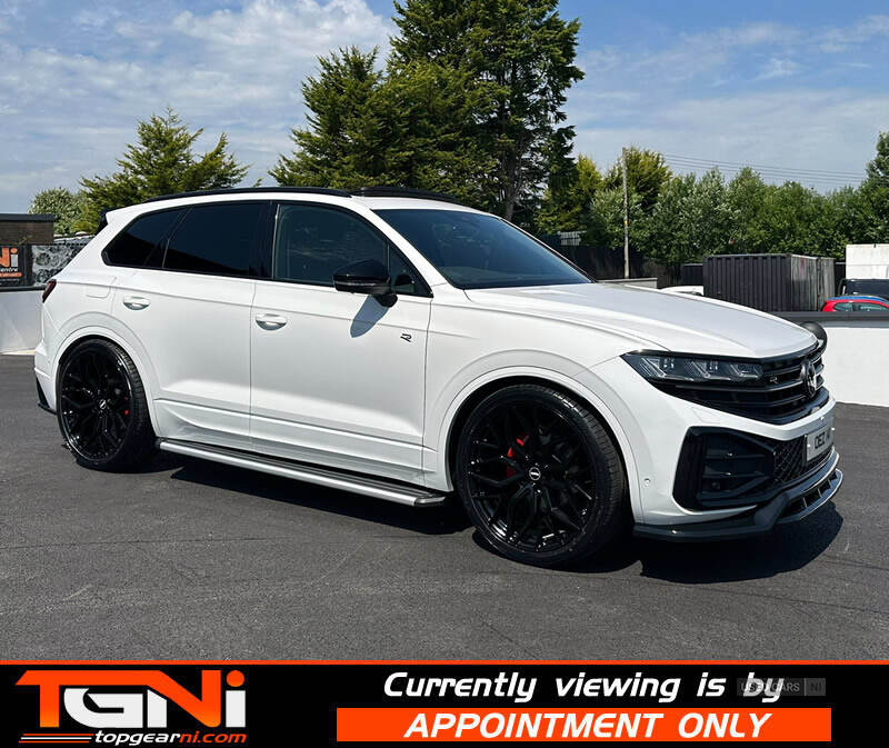 Oct 2023 Volkswagen Touareg 3.0 V6 TDI 4Motion 286 Black Edition 5dr Tip Auto