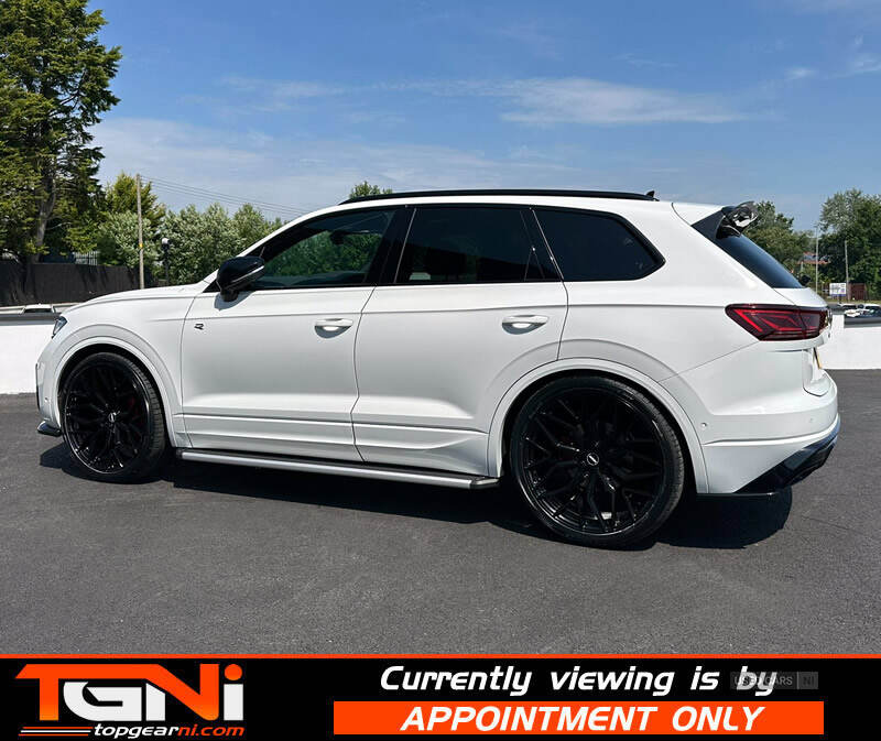 Oct 2023 Volkswagen Touareg 3.0 V6 TDI 4Motion 286 Black Edition 5dr Tip Auto