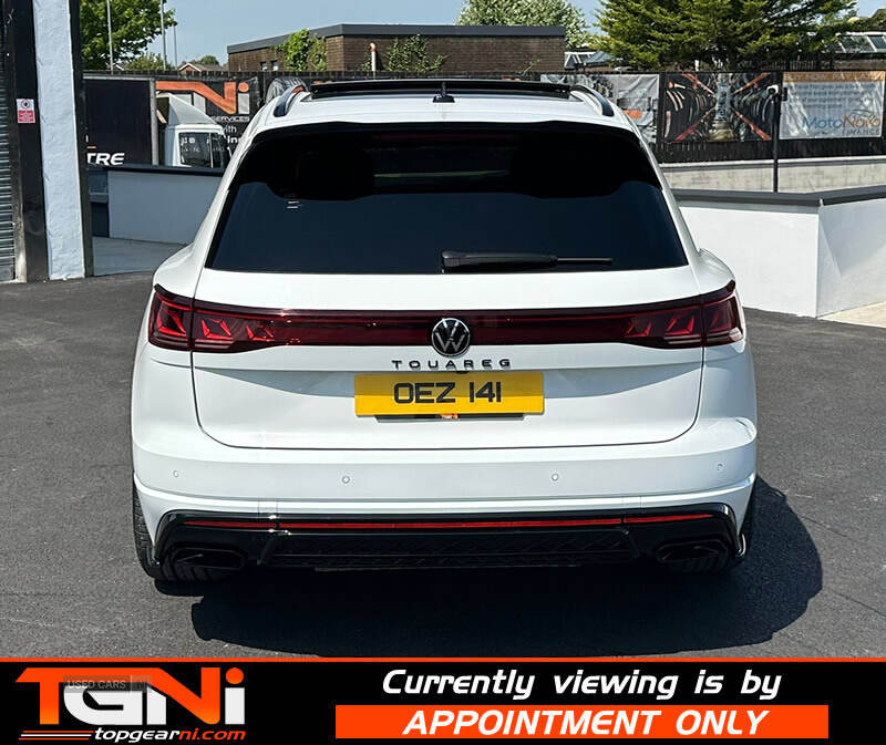 Oct 2023 Volkswagen Touareg 3.0 V6 TDI 4Motion 286 Black Edition 5dr Tip Auto
