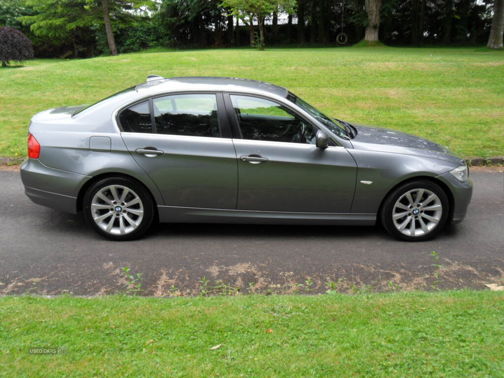 Jun 2011 BMW 3 Series 318d Exclusive Edition 4dr