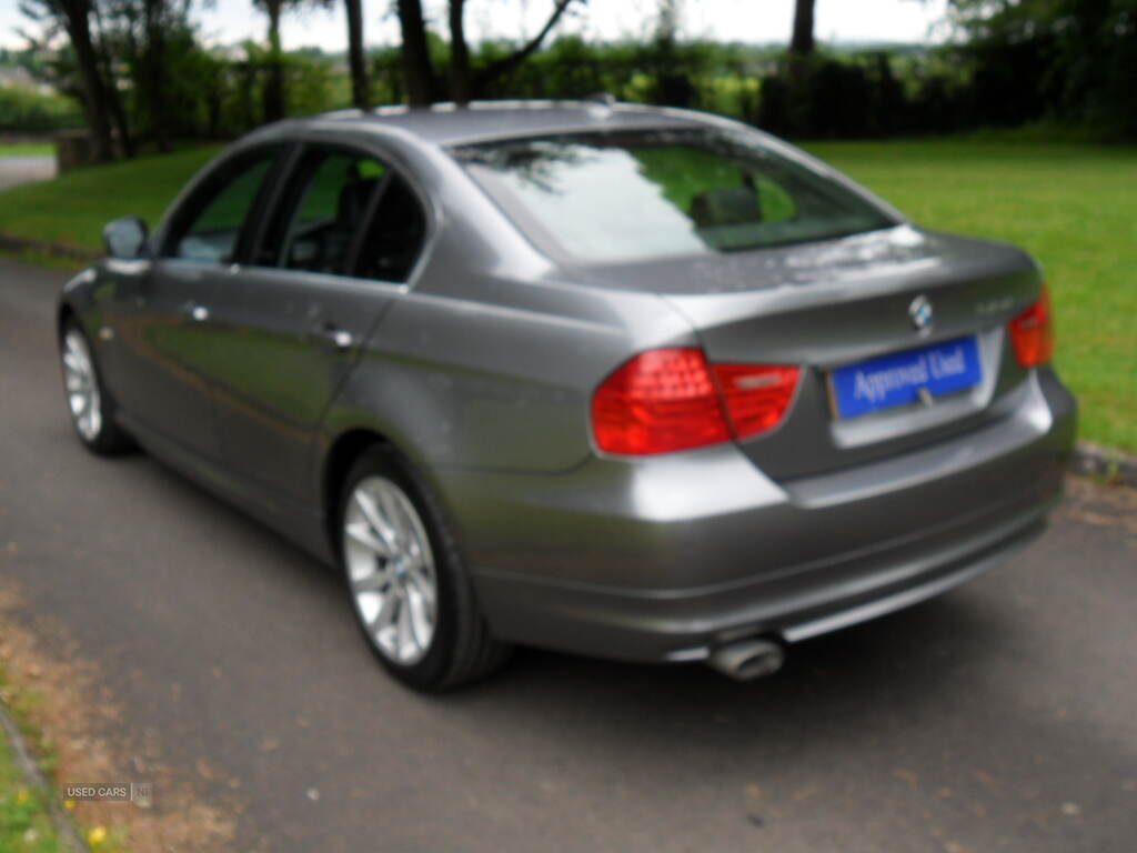 Jun 2011 BMW 3 Series 318d Exclusive Edition 4dr