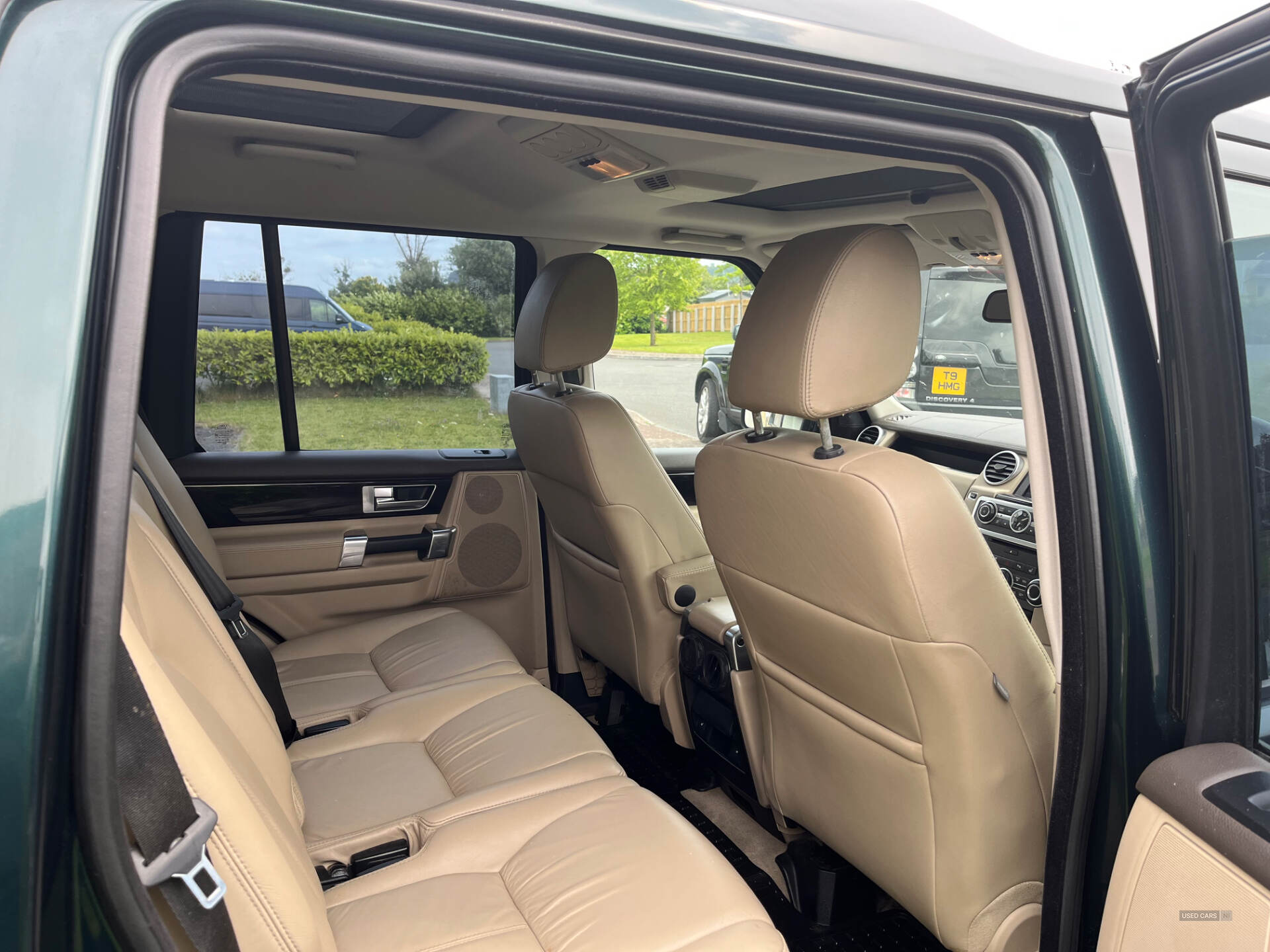 Jun 2012 Land Rover Discovery 3.0 SDV6 255 HSE 5dr Auto
