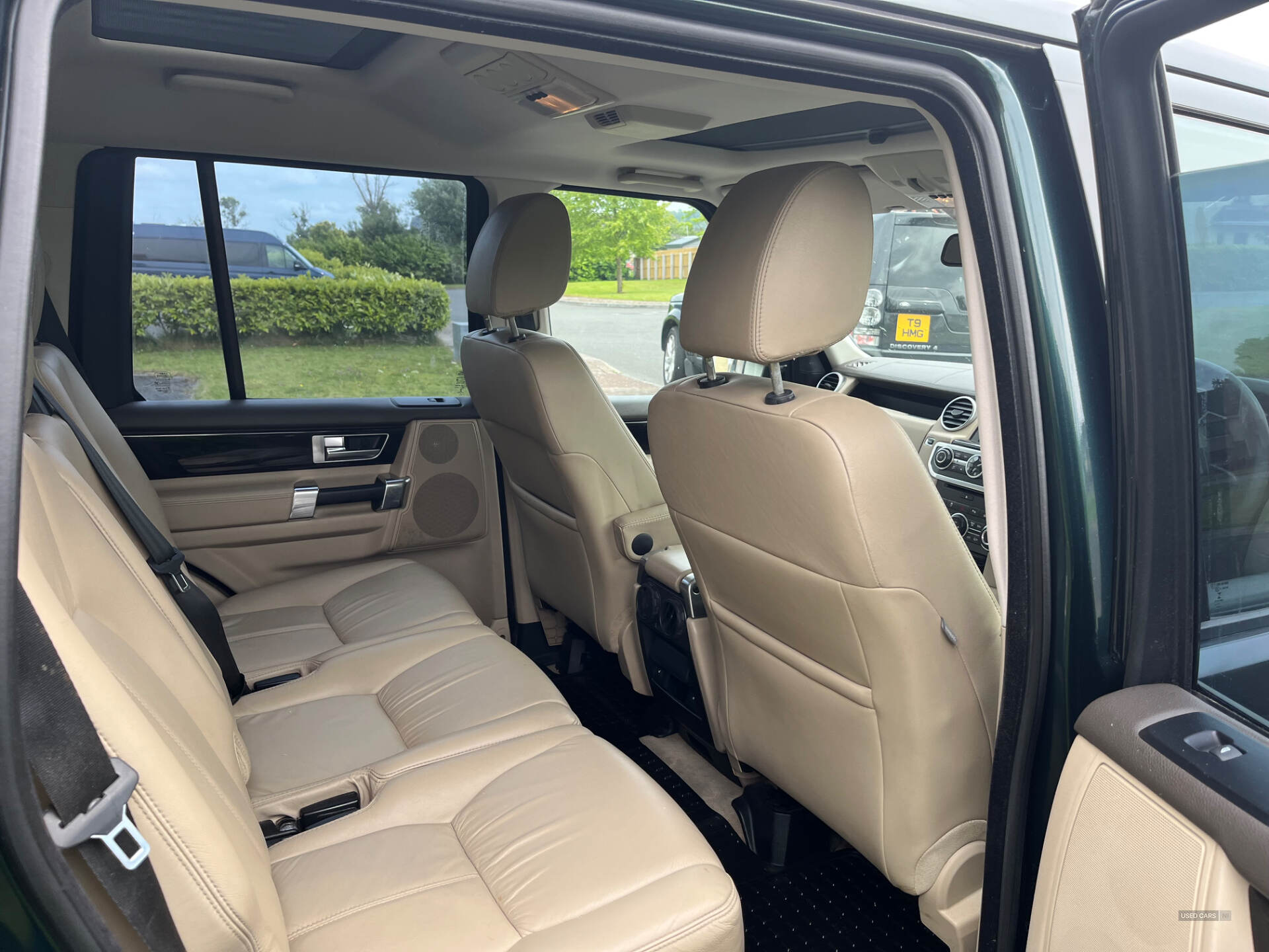 Jun 2012 Land Rover Discovery 3.0 SDV6 255 HSE 5dr Auto
