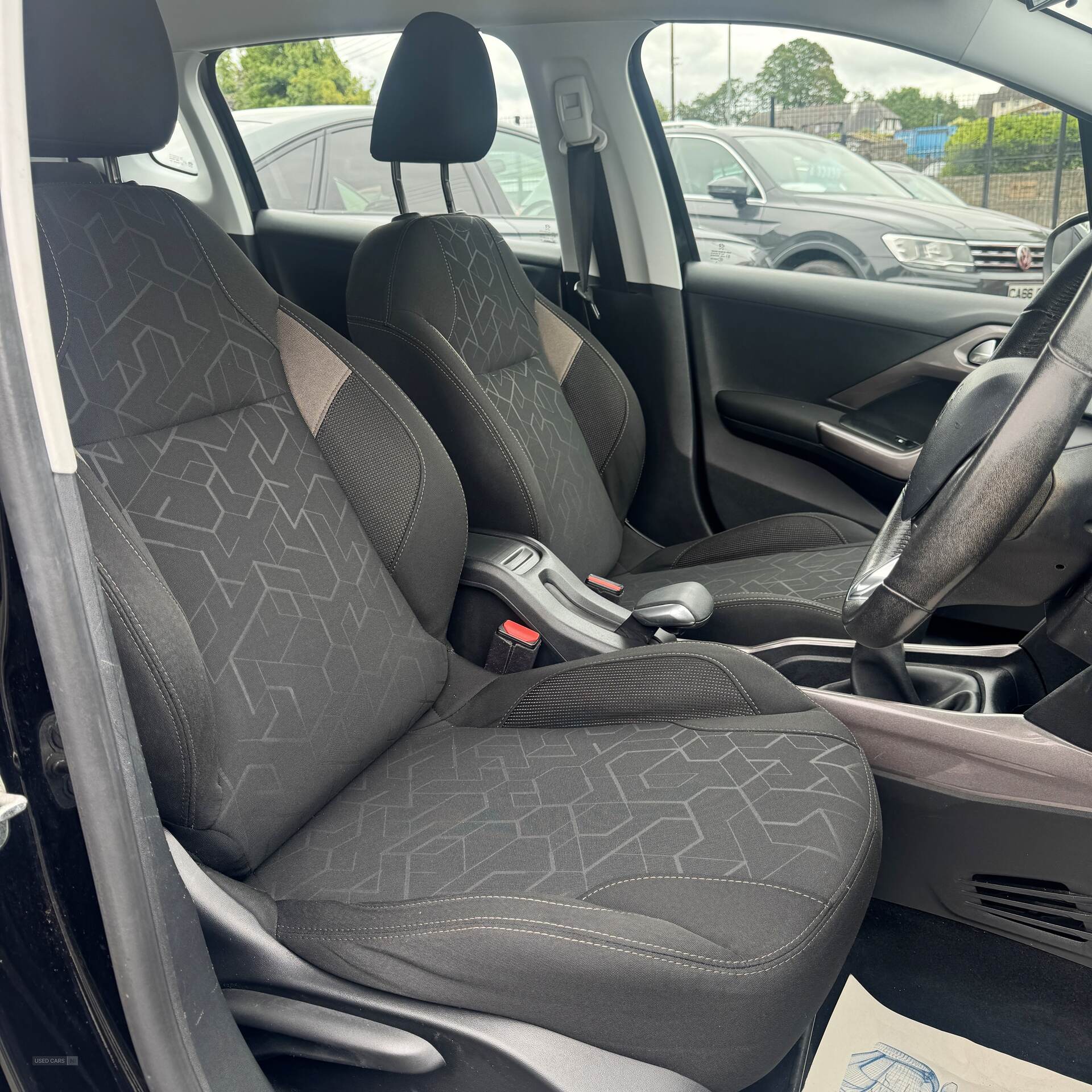 Oct 2015 Peugeot 2008 1.6 BlueHDi 75 Active 5dr