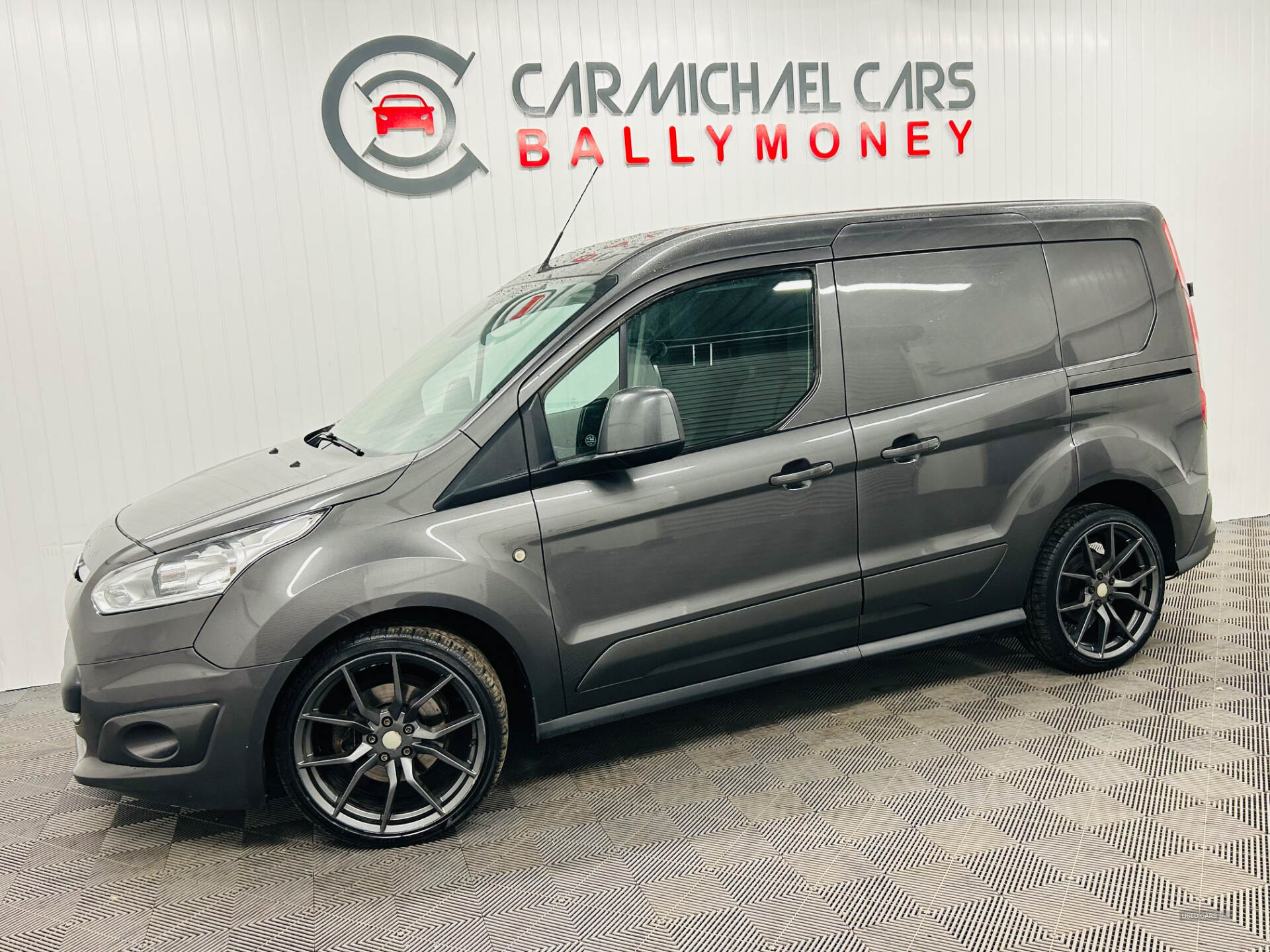 Sep 2016 Ford Transit Connect 1.5 TDCi 120ps Limited Van