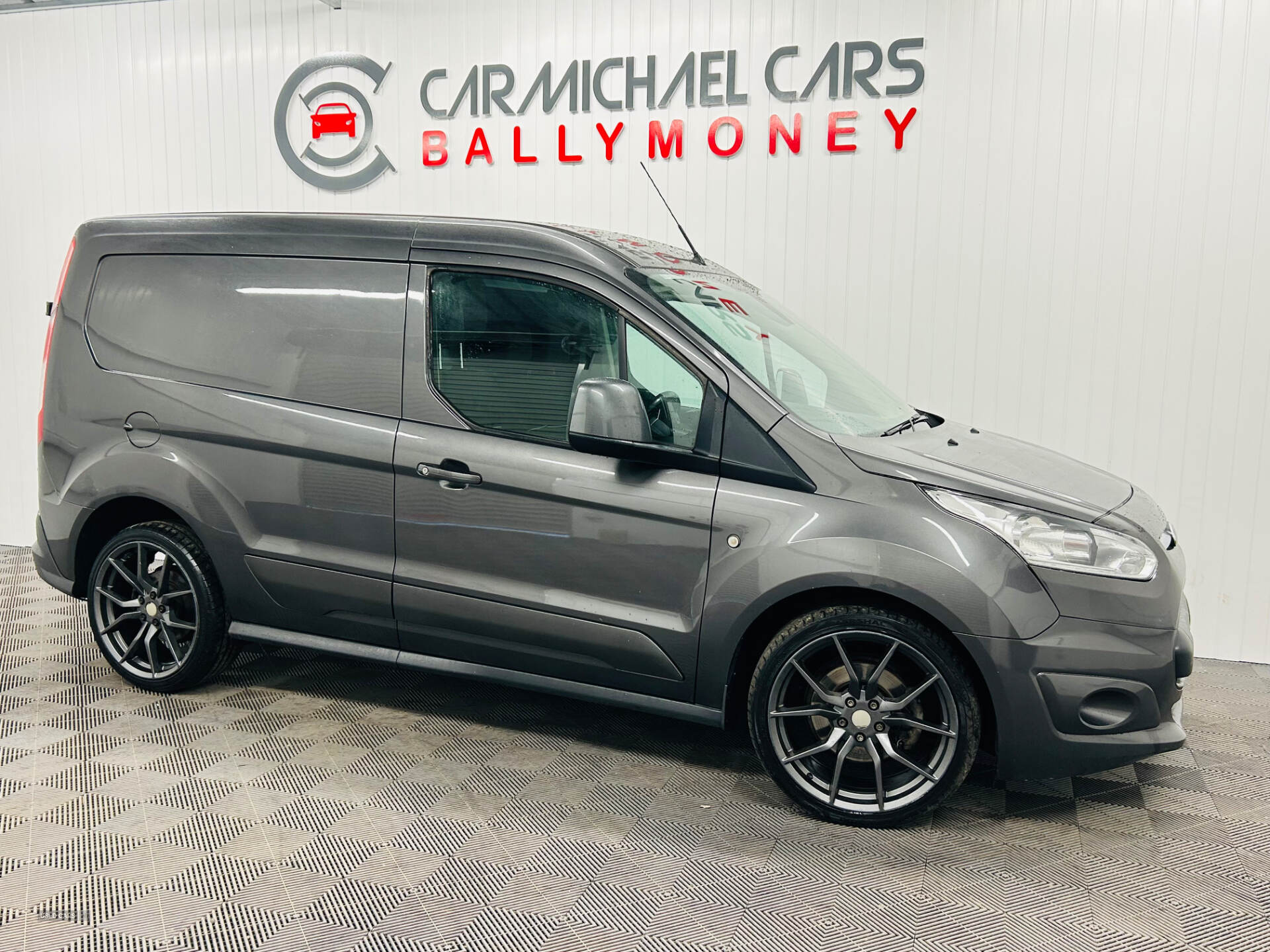 Sep 2016 Ford Transit Connect 1.5 TDCi 120ps Limited Van