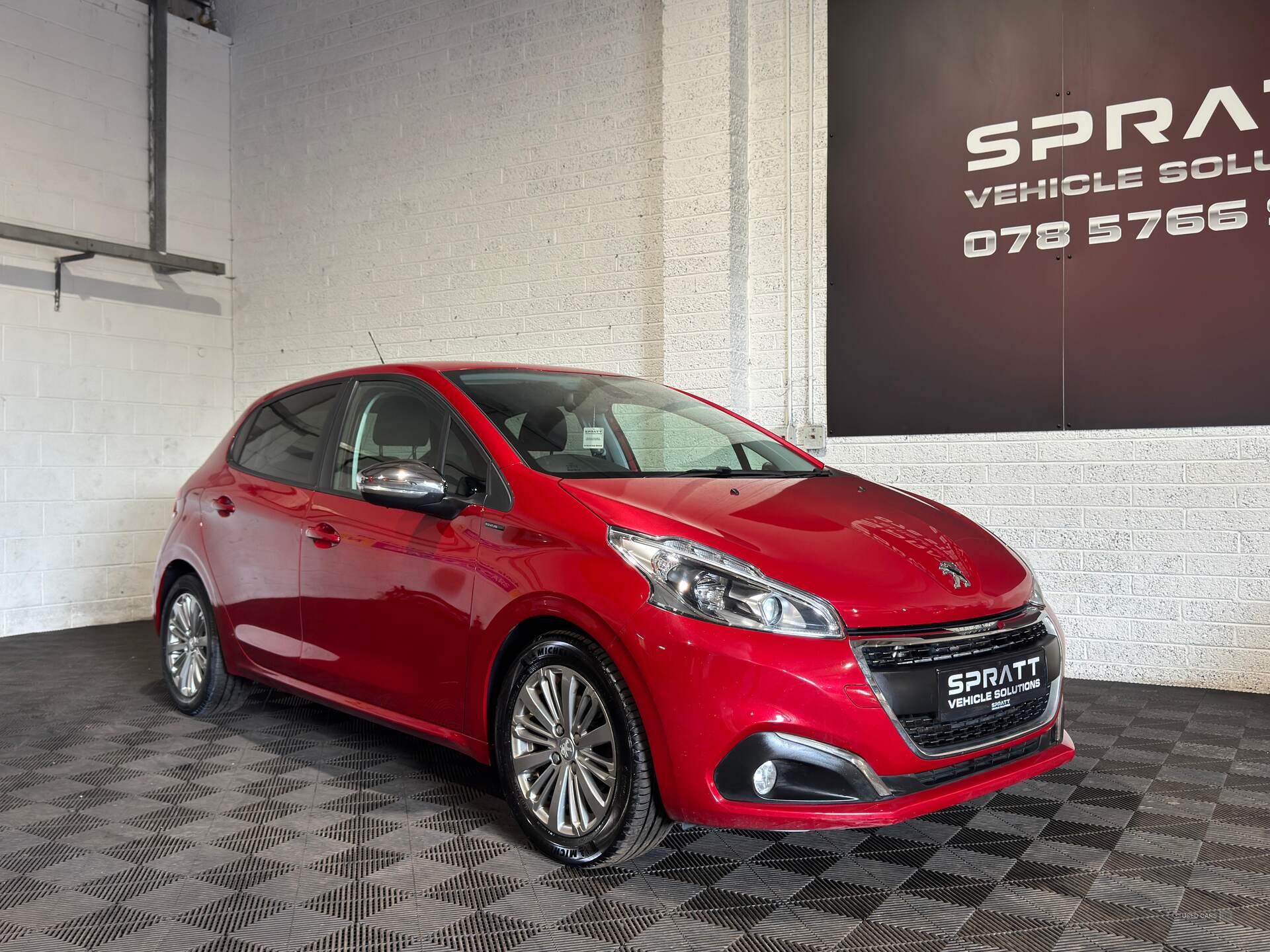 Jun 2019 Peugeot 208 1.2 PureTech 82 Signature 5dr [Start Stop]