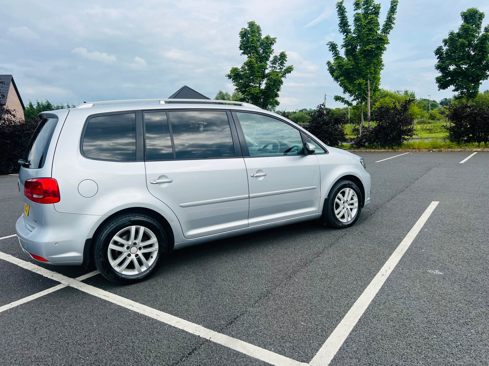 Jun 2011 Volkswagen Touran 1.6 TDI 105 SE 5dr