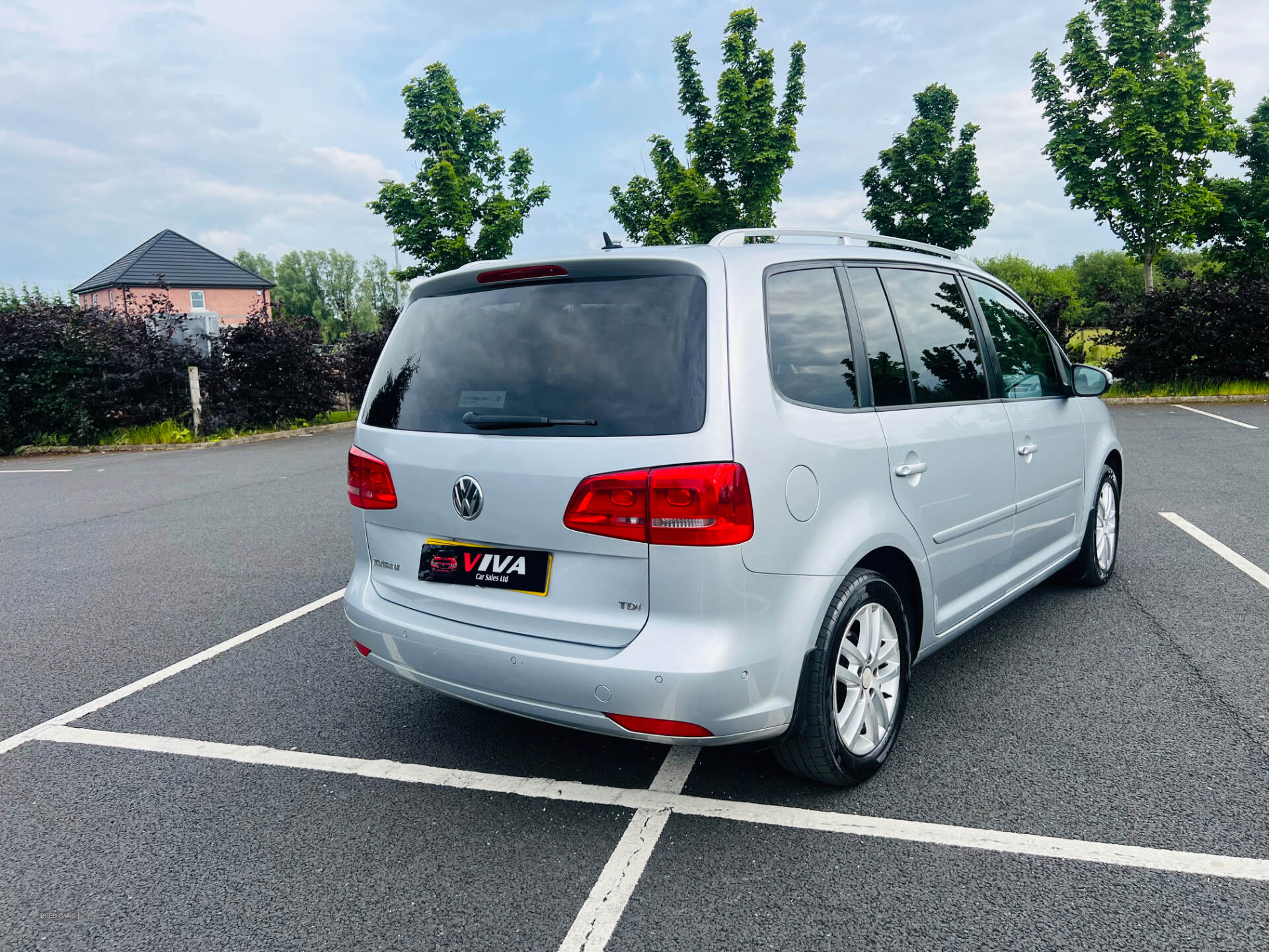 Jun 2011 Volkswagen Touran 1.6 TDI 105 SE 5dr