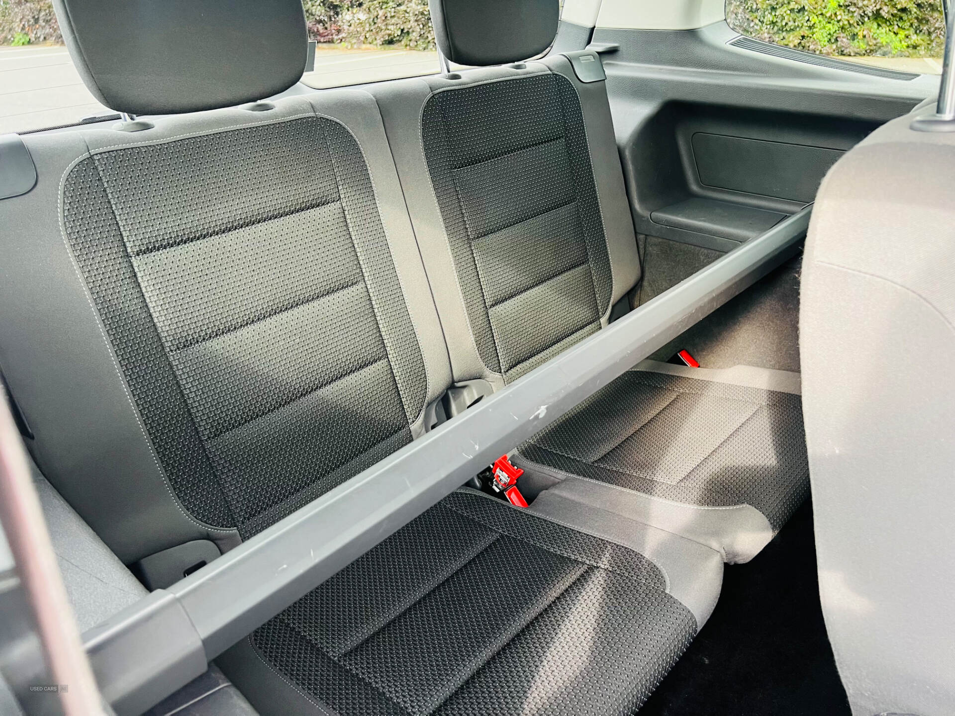 Jun 2011 Volkswagen Touran 1.6 TDI 105 SE 5dr