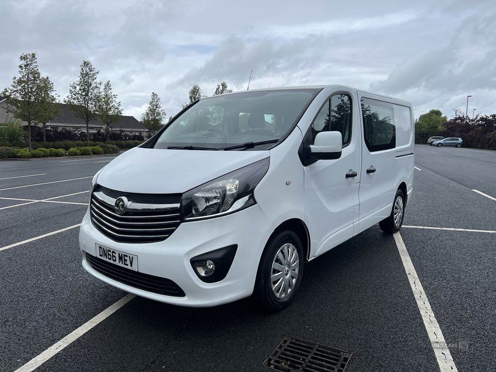 Jan 2017 Vauxhall Vivaro 2900 1.6CDTI 115PS Sportive H1 DoubleCab