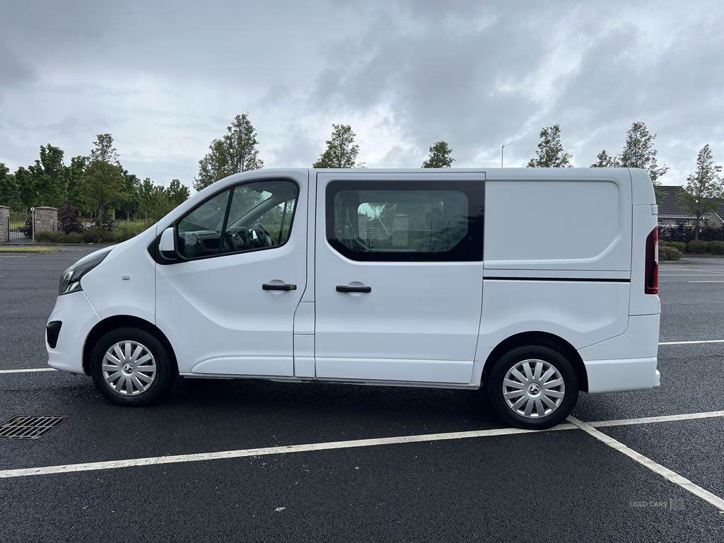 Jan 2017 Vauxhall Vivaro 2900 1.6CDTI 115PS Sportive H1 DoubleCab