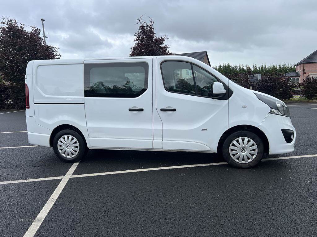 Jan 2017 Vauxhall Vivaro 2900 1.6CDTI 115PS Sportive H1 DoubleCab
