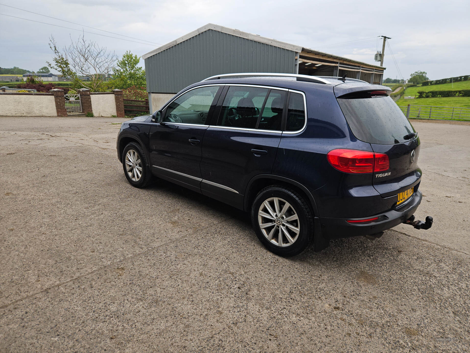 Feb 2013 Volkswagen Tiguan 2.0 TDi BlueMotion Tech SE 5dr