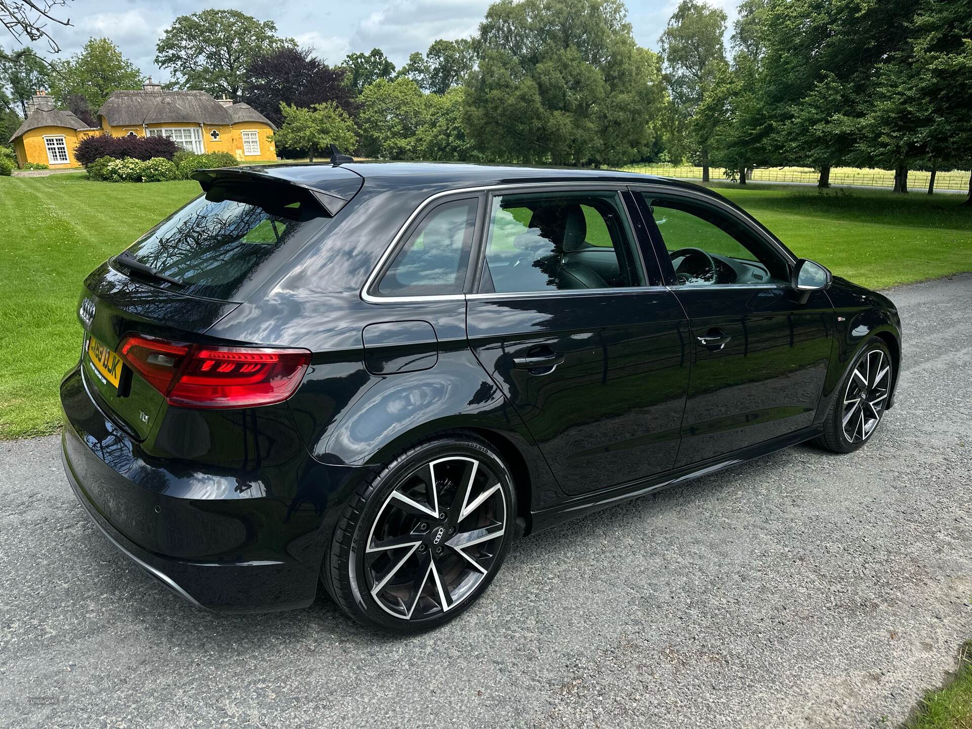 Oct 2013 Audi A3 1.6 TDI S Line 5dr