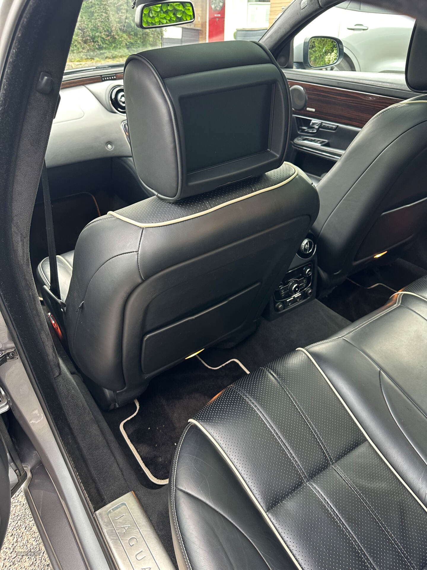 May 2011 Jaguar XJ Series 3.0d V6 Portfolio 4dr Auto