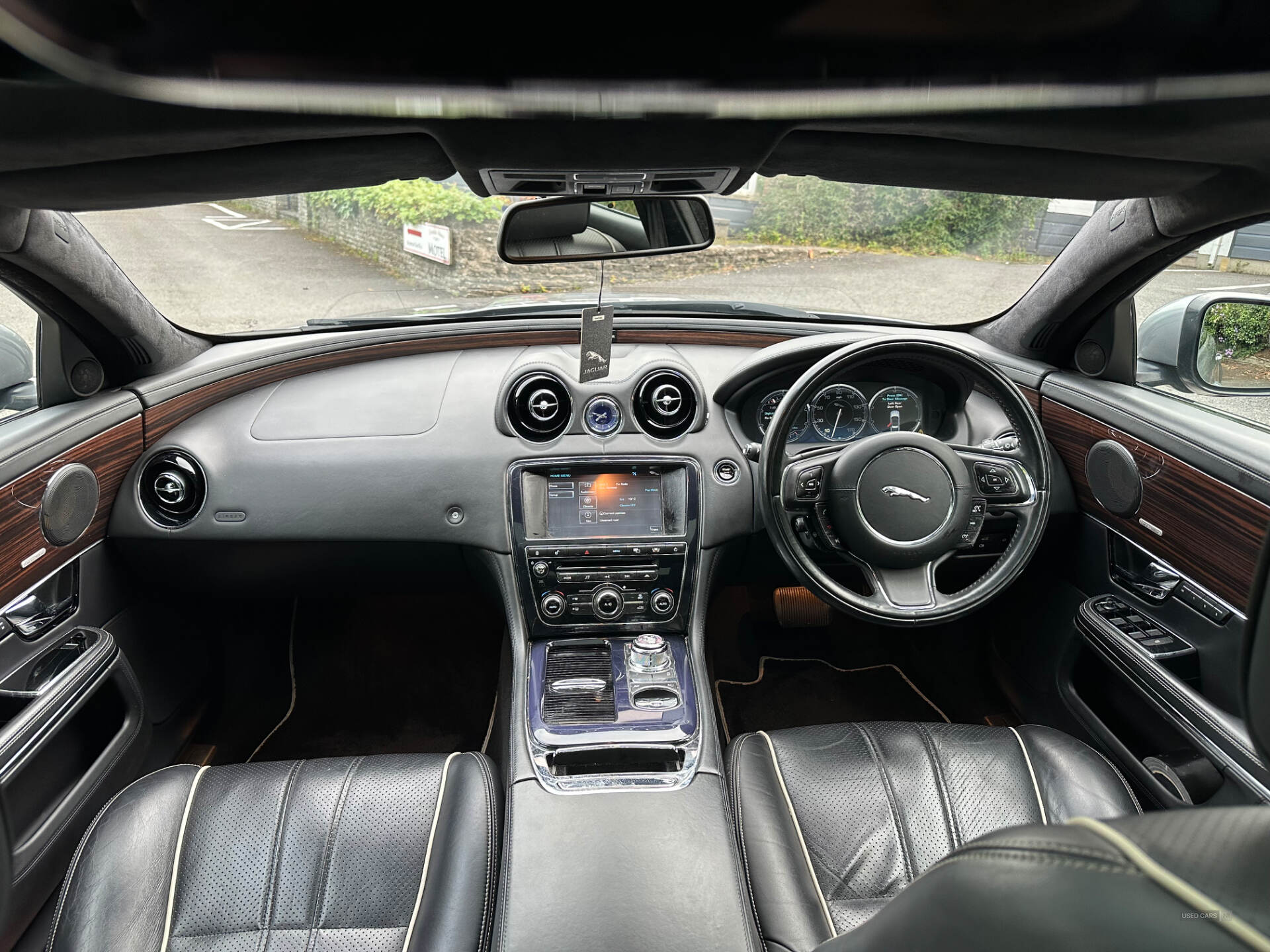 May 2011 Jaguar XJ Series 3.0d V6 Portfolio 4dr Auto