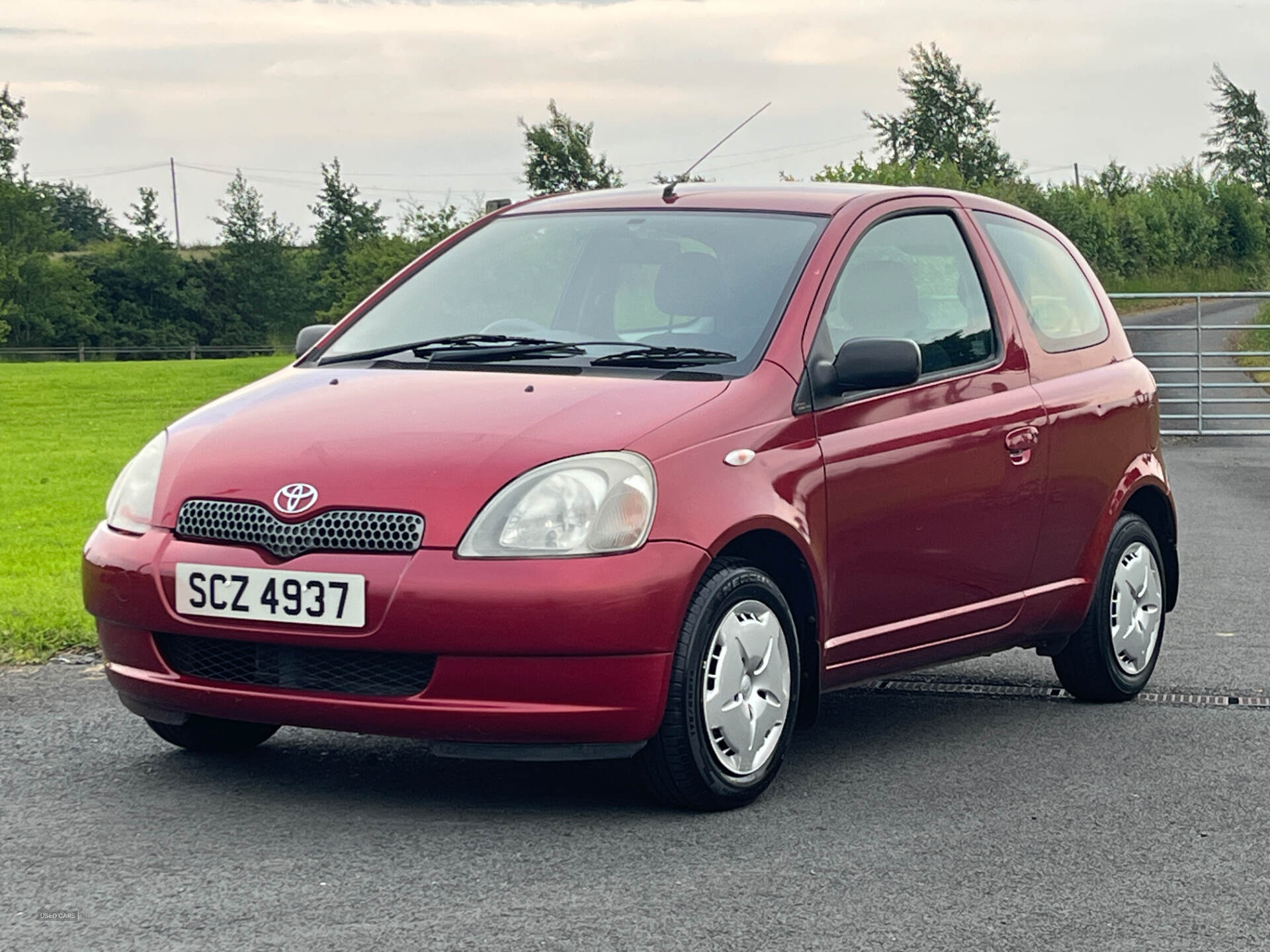 Apr 2003 Toyota Yaris 1.0 VVTi Colour Collection 3dr