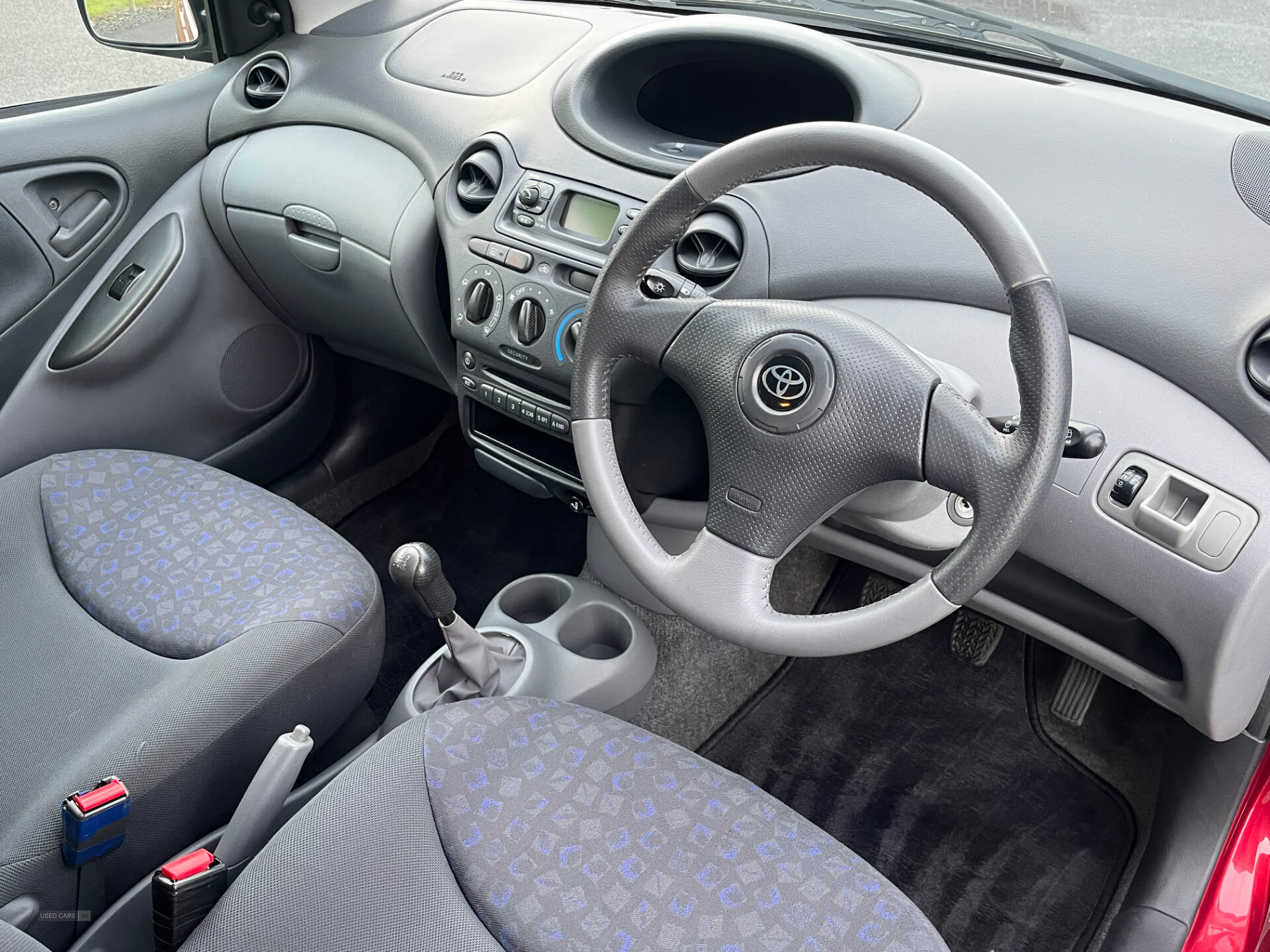 Apr 2003 Toyota Yaris 1.0 VVTi Colour Collection 3dr