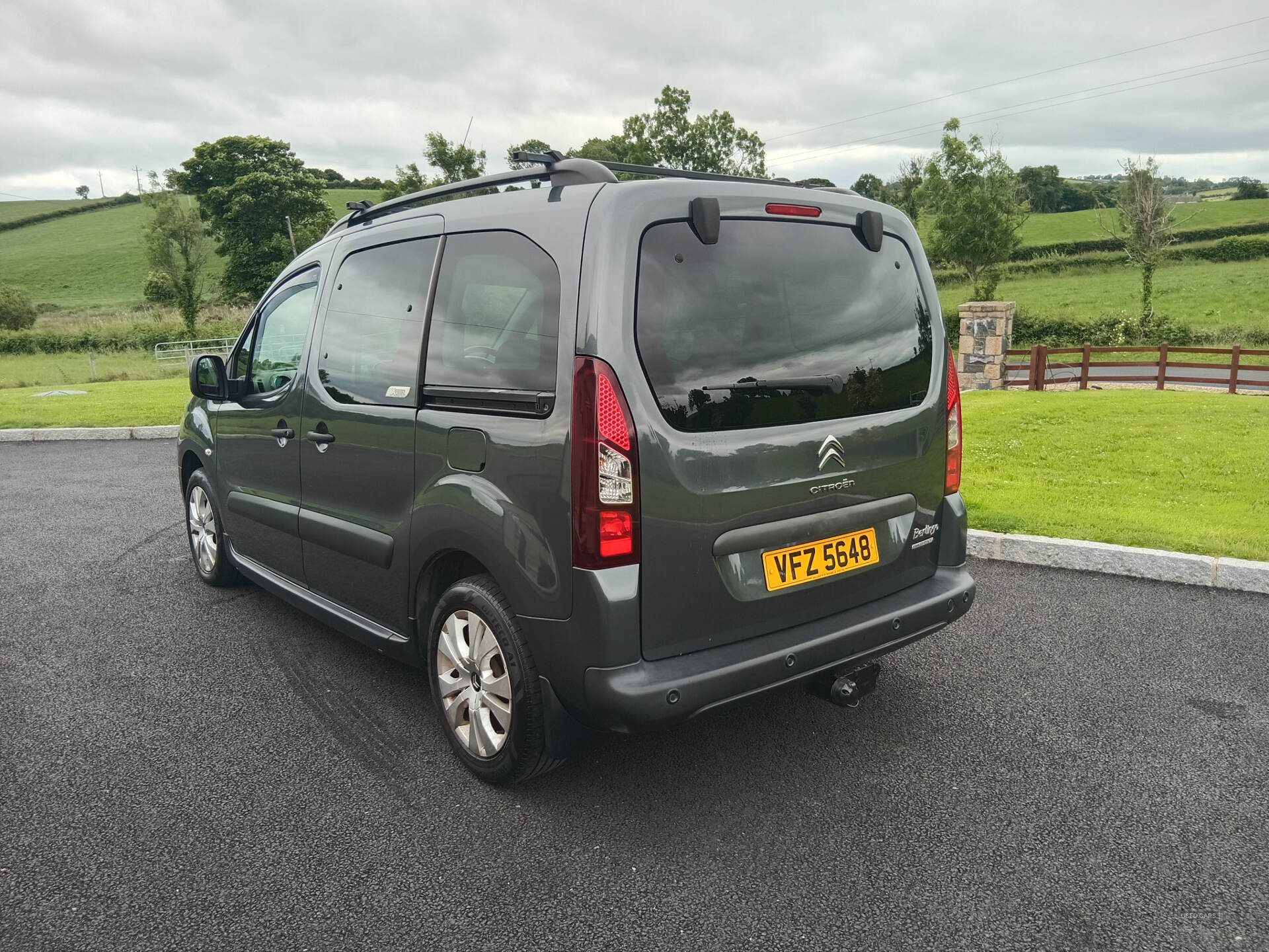 Jan 2015 Citroen Berlingo Multispace 1.6 HDi 115 XTR 5dr