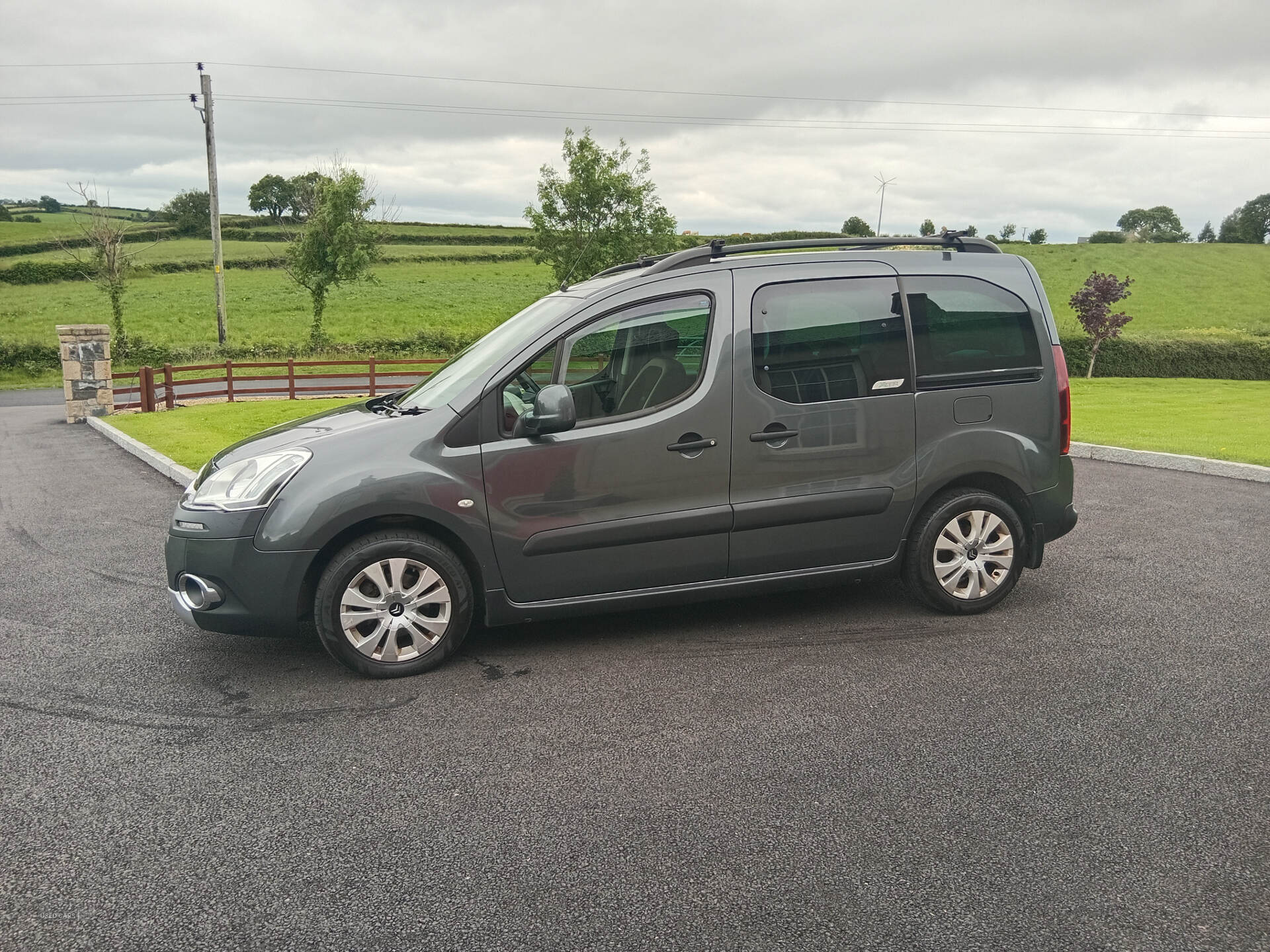Jan 2015 Citroen Berlingo Multispace 1.6 HDi 115 XTR 5dr