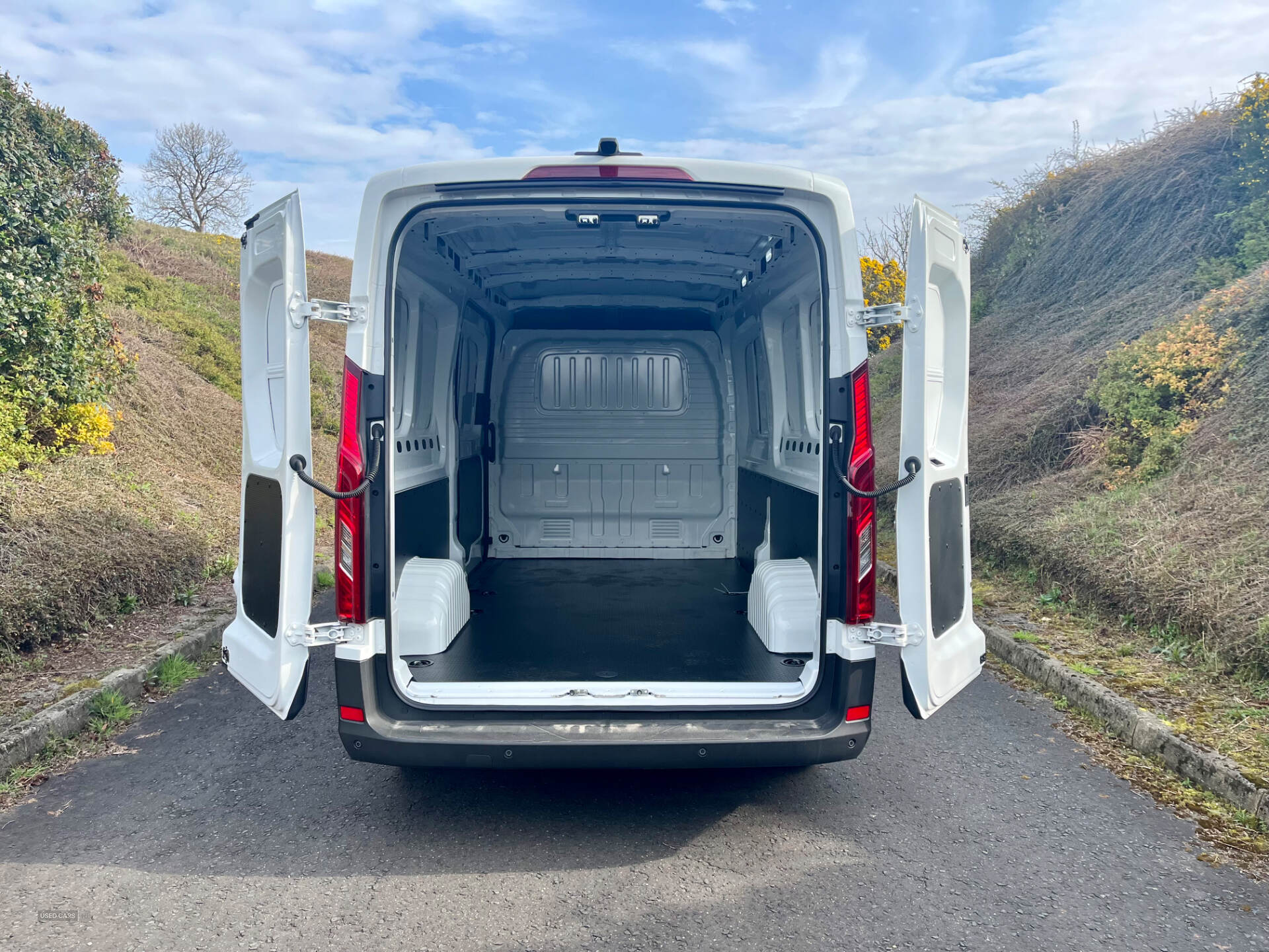 Oct 2025 MAXUS / LDV Deliver 9 Base L3H2