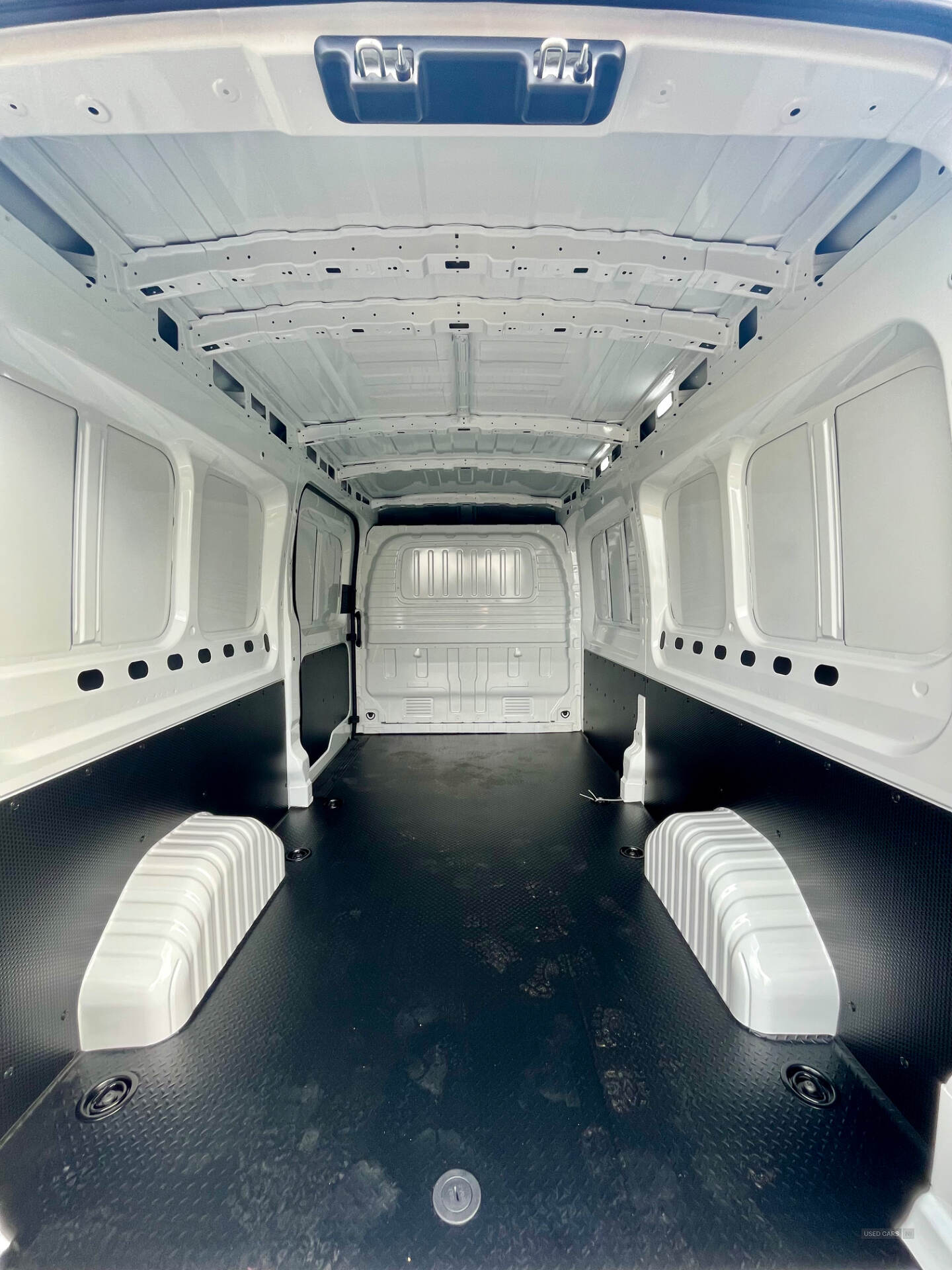 Oct 2025 MAXUS / LDV Deliver 9 Base L3H2