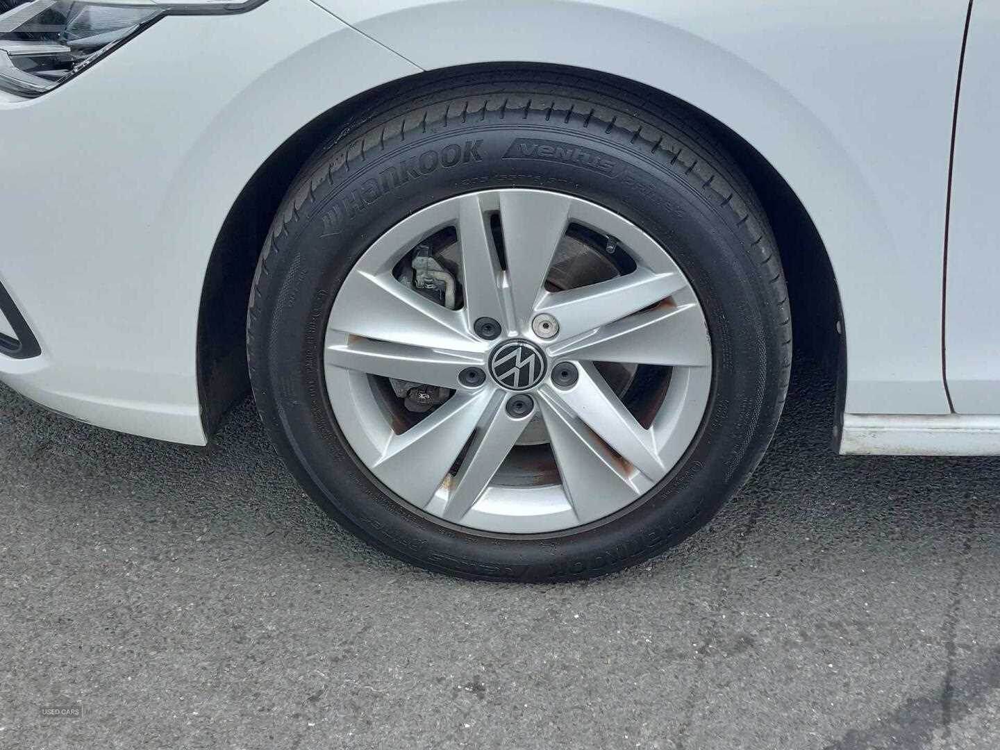 Feb 2022 Volkswagen Golf 1.5 eTSI 150 Life 5dr DSG