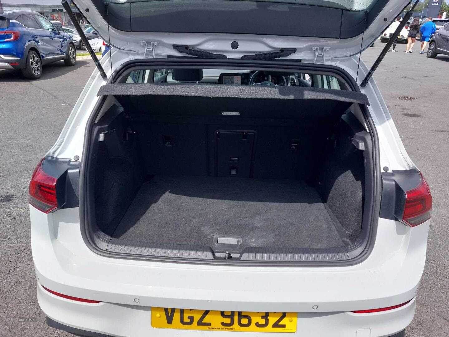 Feb 2022 Volkswagen Golf 1.5 eTSI 150 Life 5dr DSG