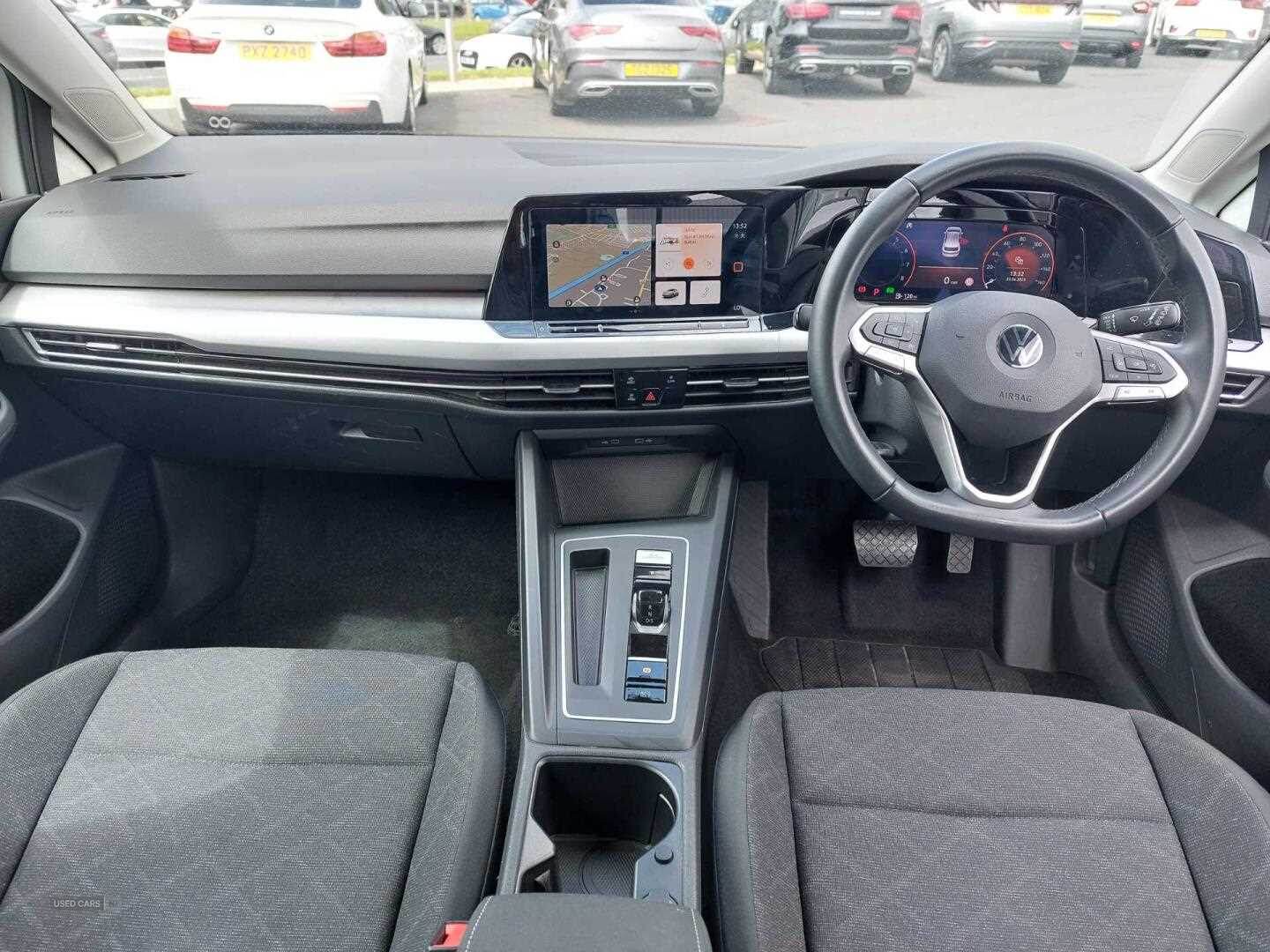 Feb 2022 Volkswagen Golf 1.5 eTSI 150 Life 5dr DSG