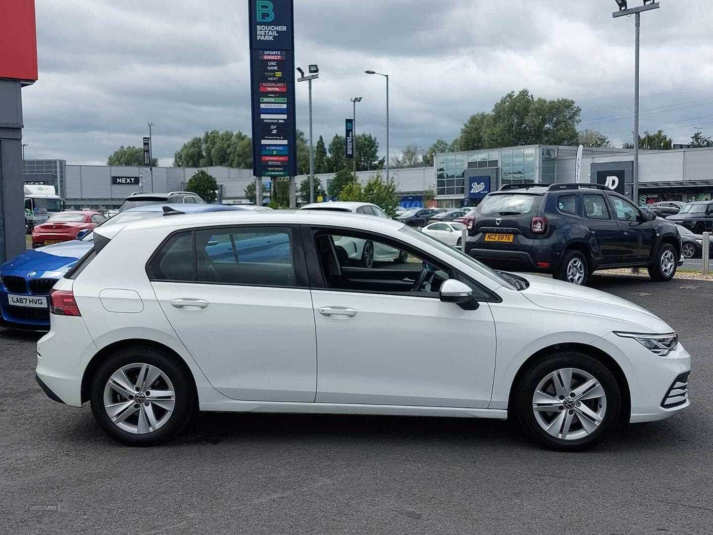 Feb 2022 Volkswagen Golf 1.5 eTSI 150 Life 5dr DSG