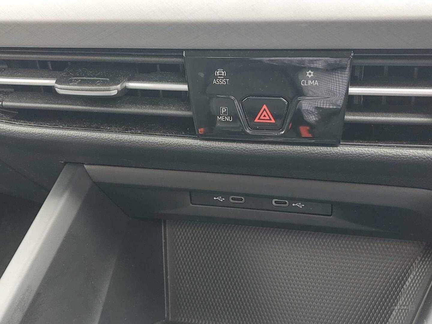 Feb 2022 Volkswagen Golf 1.5 eTSI 150 Life 5dr DSG