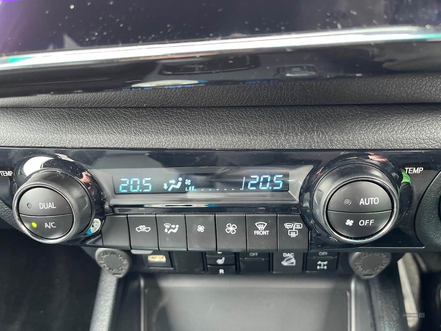 Jan 2025 Toyota Hilux Invincible X D/Cab Pick Up 2.8 Hybrid 48V Auto