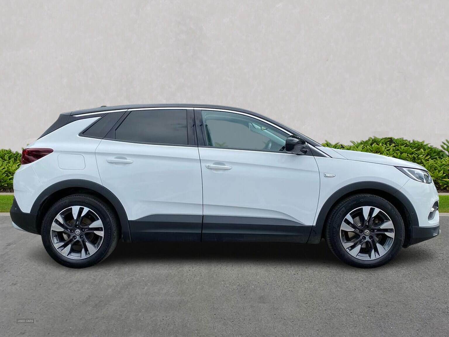 Mar 2021 Vauxhall Grandland X 1.2 Turbo Sri Nav 5Dr