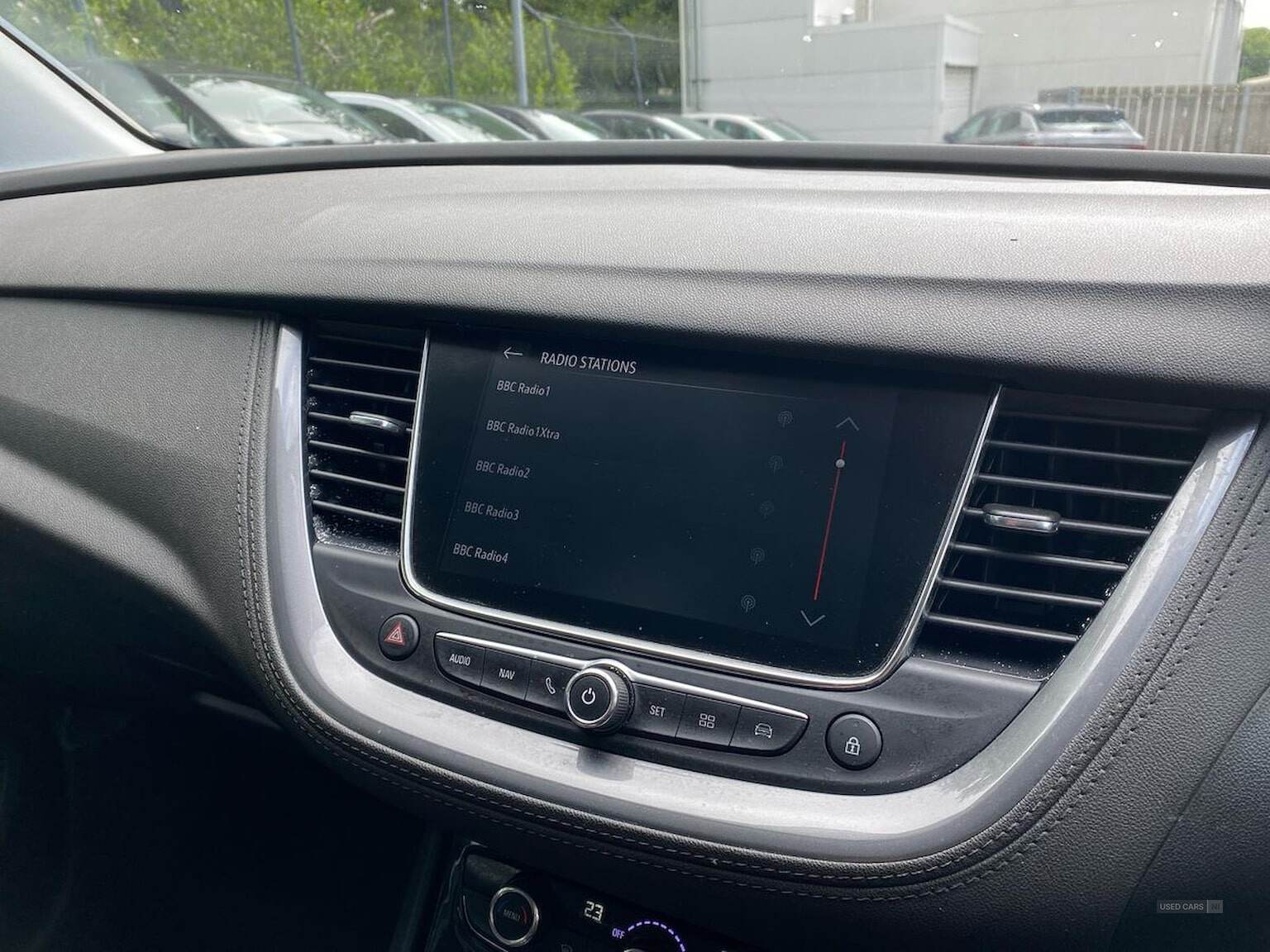 Mar 2021 Vauxhall Grandland X 1.2 Turbo Sri Nav 5Dr