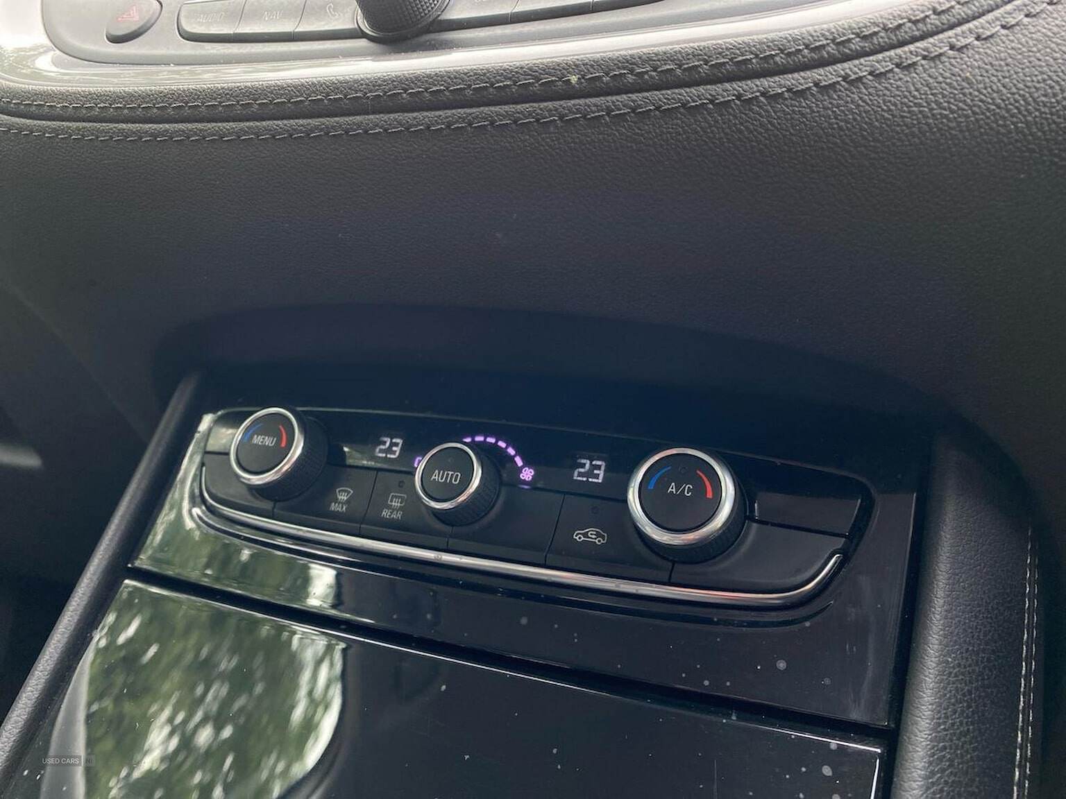 Mar 2021 Vauxhall Grandland X 1.2 Turbo Sri Nav 5Dr