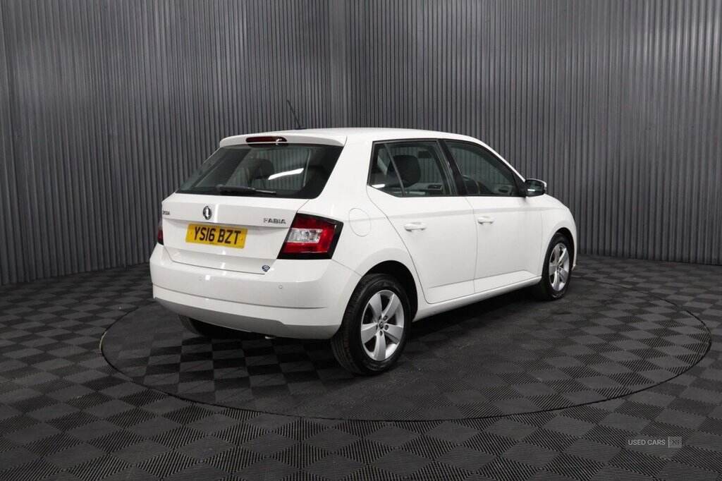May 2016 Skoda Fabia 1.0 MPI SE 5dr