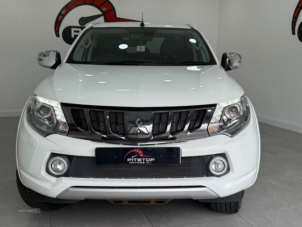 Jul 2017 Mitsubishi L200 Double Cab DI-D 178 Barbarian 4WD