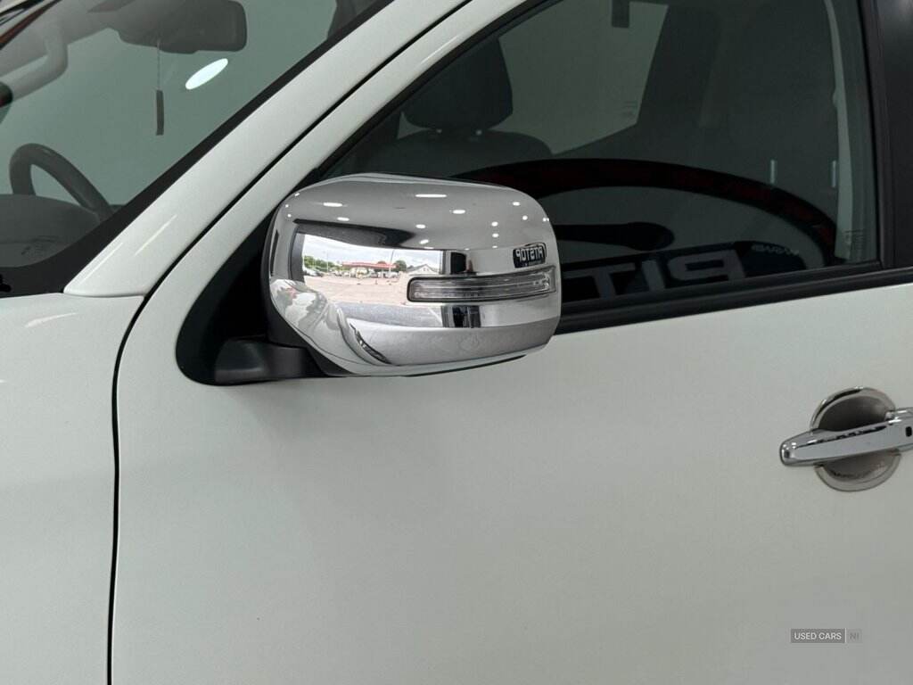 Jul 2017 Mitsubishi L200 Double Cab DI-D 178 Barbarian 4WD