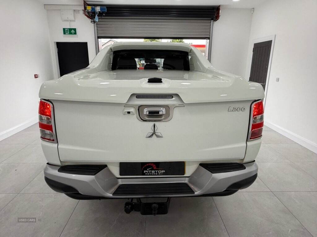 Jul 2017 Mitsubishi L200 Double Cab DI-D 178 Barbarian 4WD