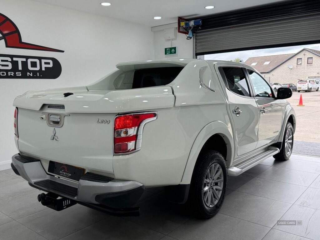 Jul 2017 Mitsubishi L200 Double Cab DI-D 178 Barbarian 4WD