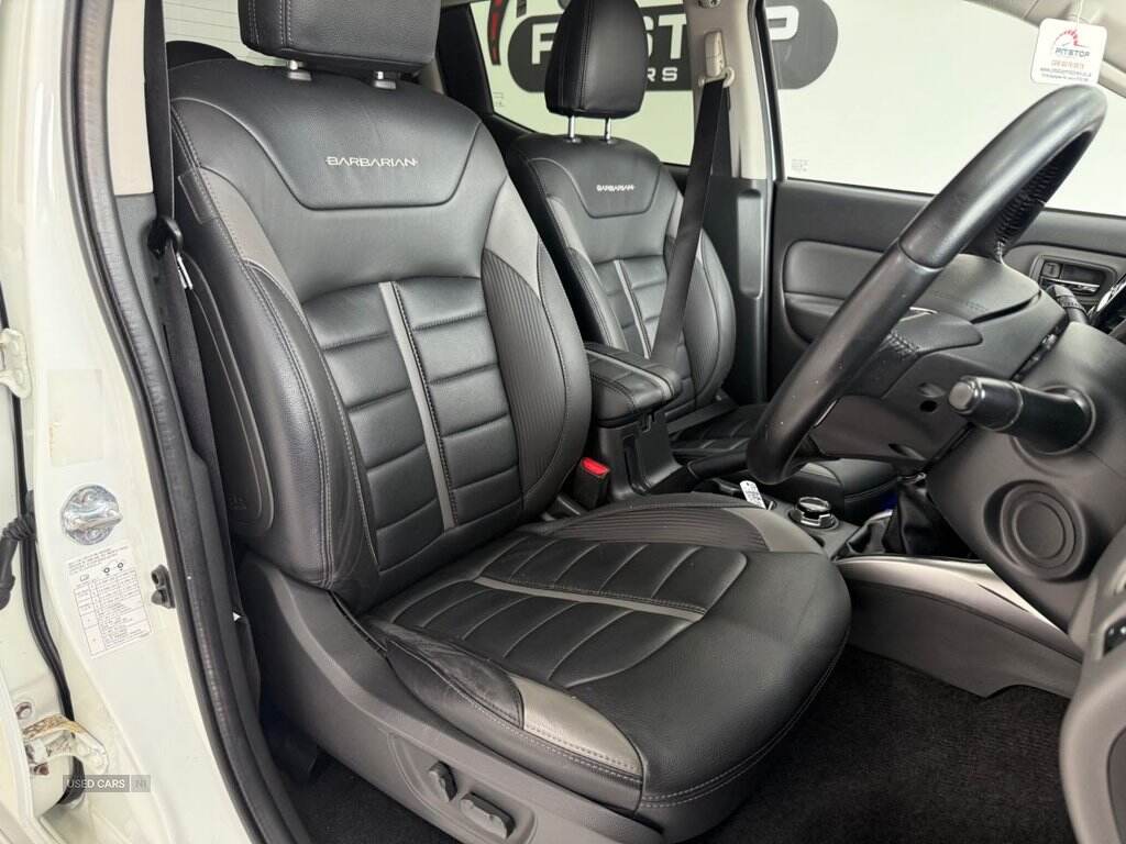 Jul 2017 Mitsubishi L200 Double Cab DI-D 178 Barbarian 4WD