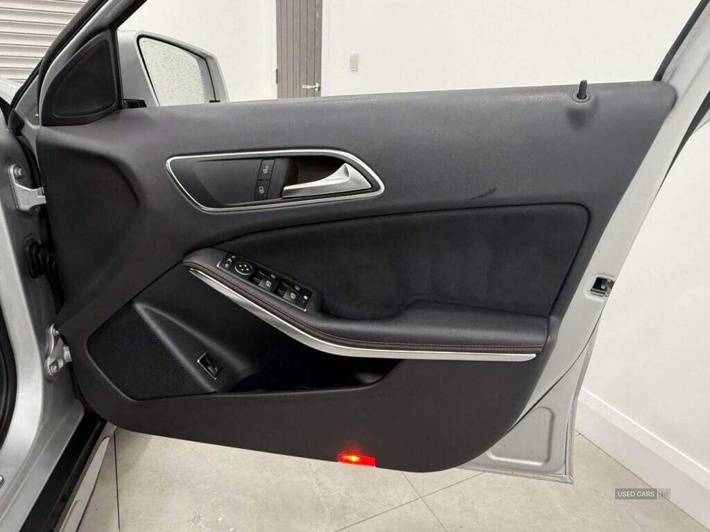Aug 2014 Mercedes-Benz GLA GLA 220 CDI 4Matic AMG Line 5dr Auto [Premium]
