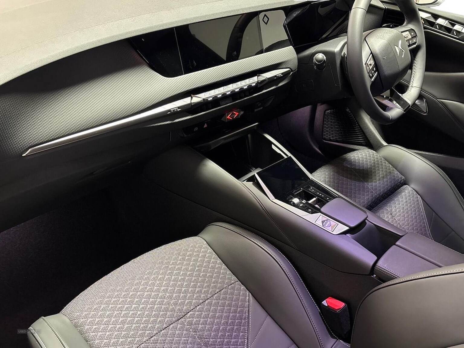 Jan 2025 DS DS4 1.2 Hybrid 136 Pallas 55 5Dr E-Dsc